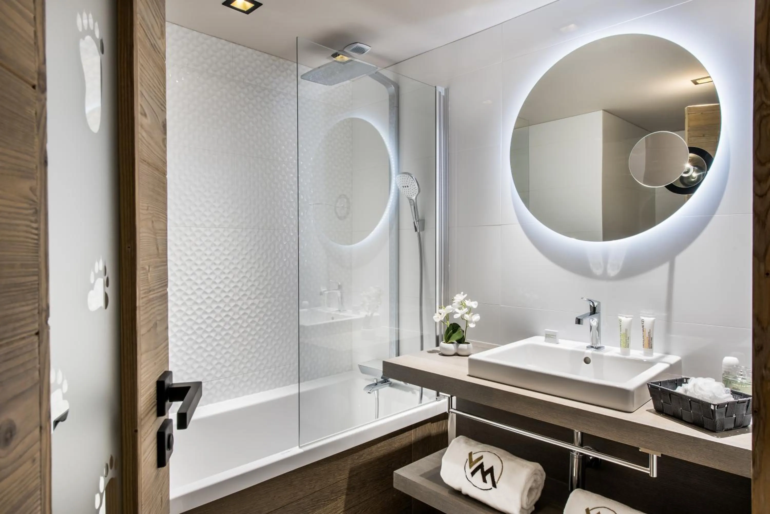 Bathroom in Montana Lodge