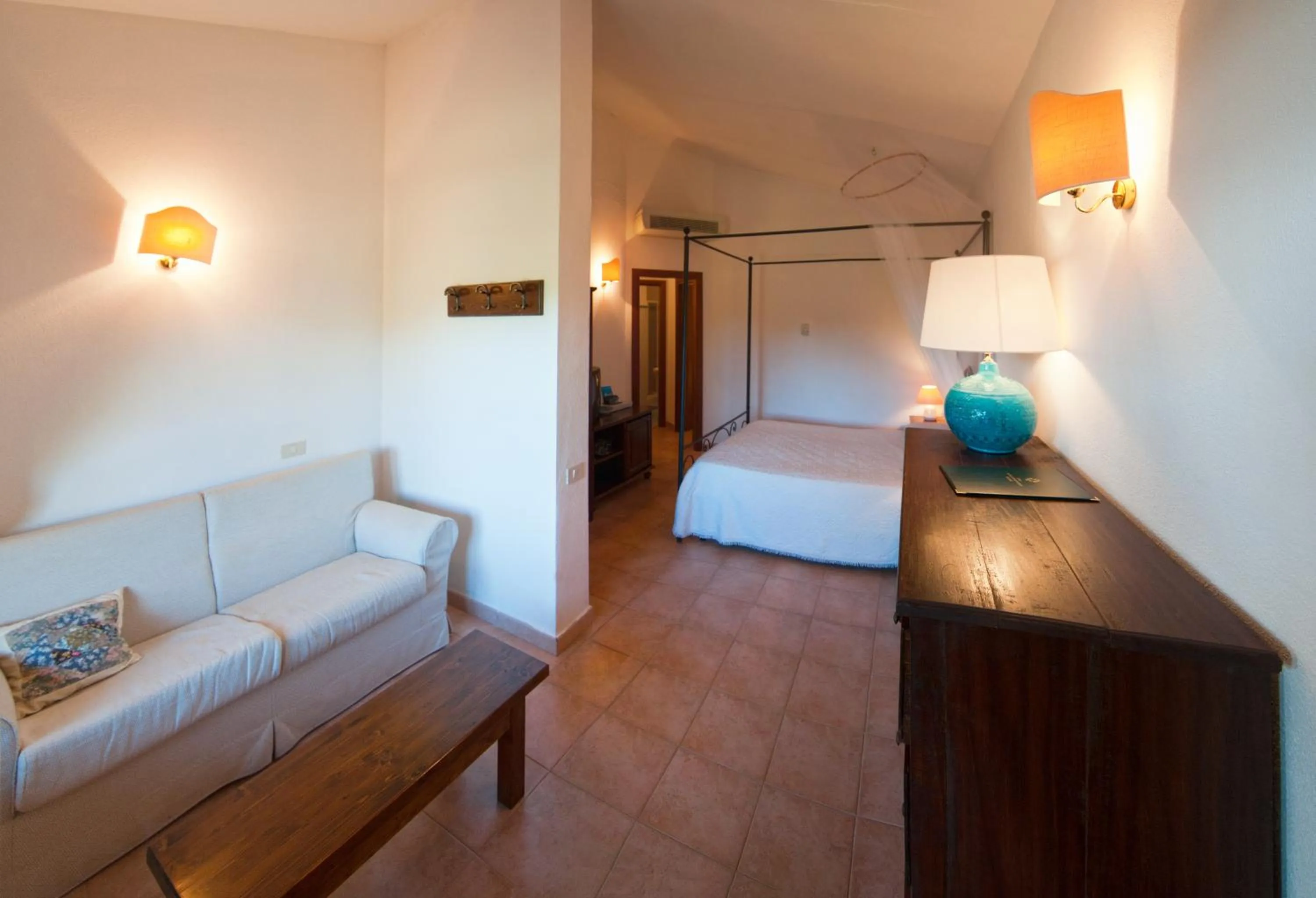 Photo of the whole room, Bed in Hotel Spartivento