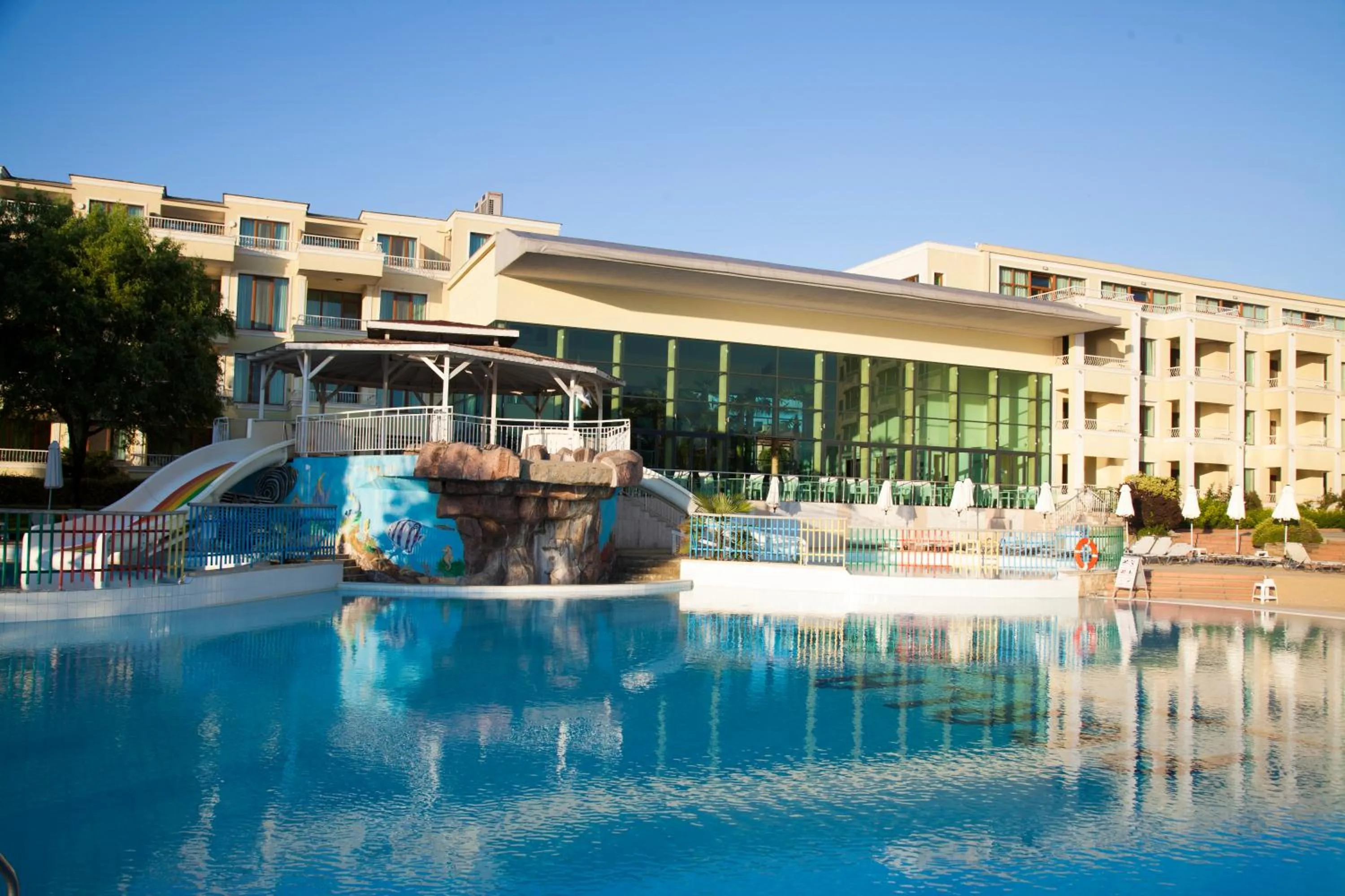 Hotel Perla Beach Luxury - All Inclusive & Free Beach Access