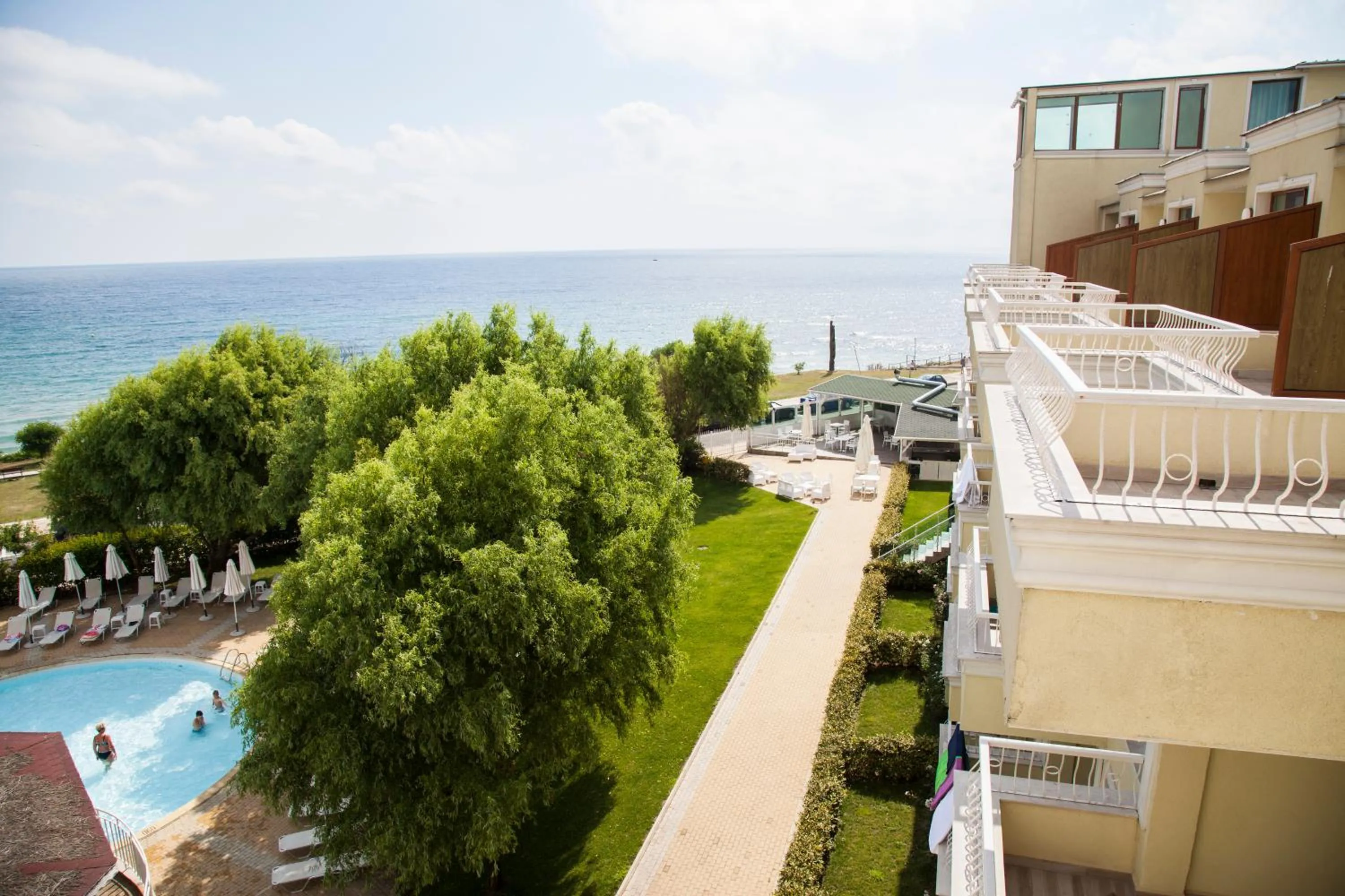 Hotel Perla Beach Luxury - All Inclusive & Free Beach Access