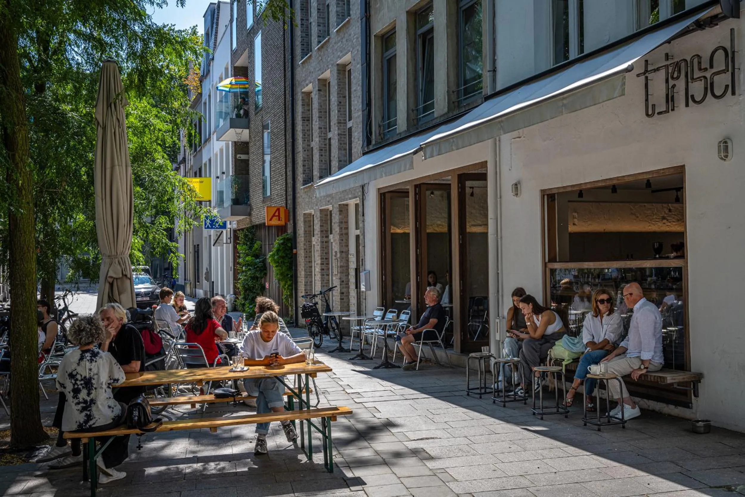 Restaurant/places to eat in Antwerp For Two B&B