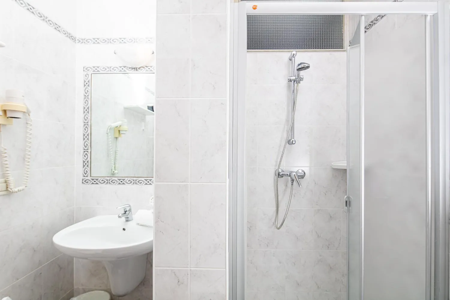 Shower in Hotel Al ponte