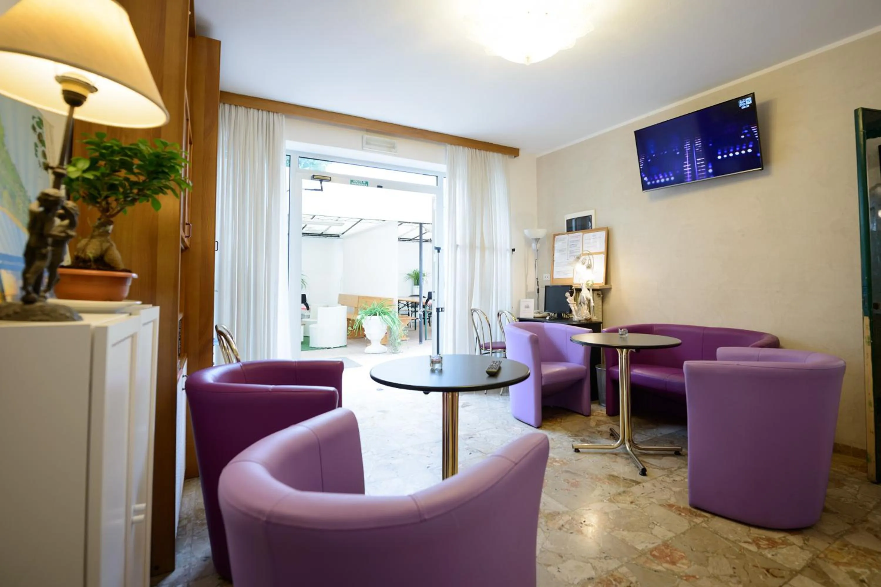 Communal lounge/ TV room in Hotel Al ponte