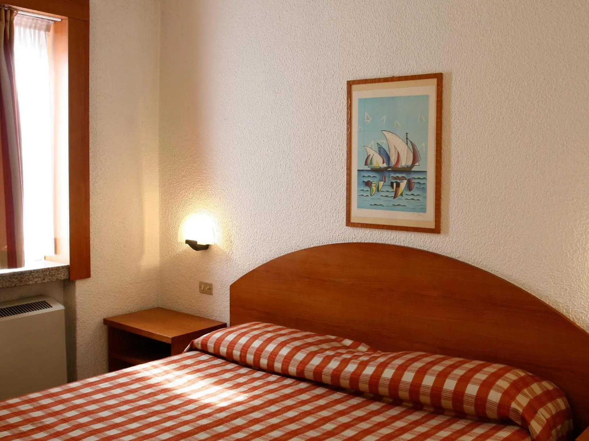 Day, Bed in Golf Hotel Day, Bed in Golf Hotel