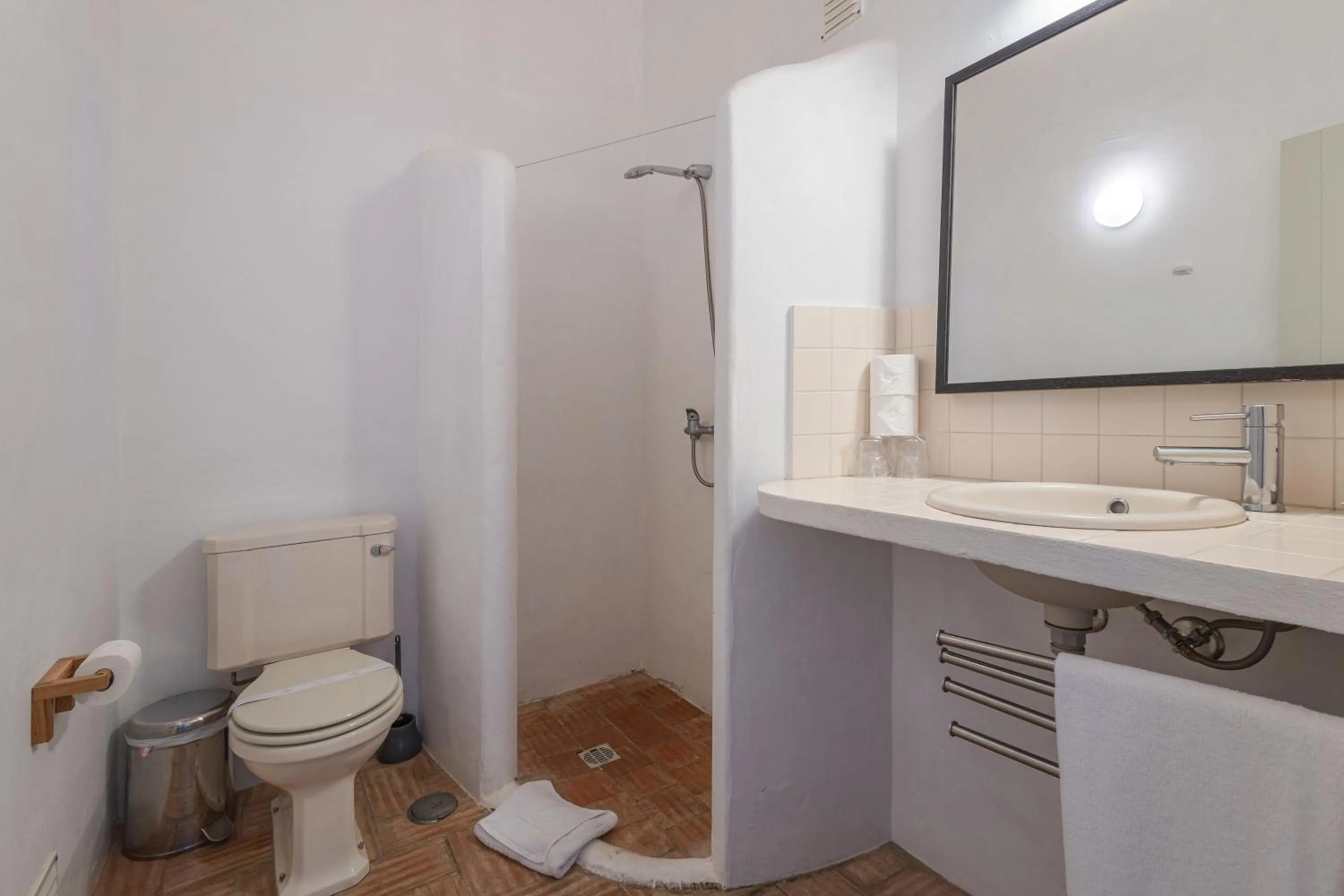 Bathroom in Aldeia da Pedralva by WOT Signature