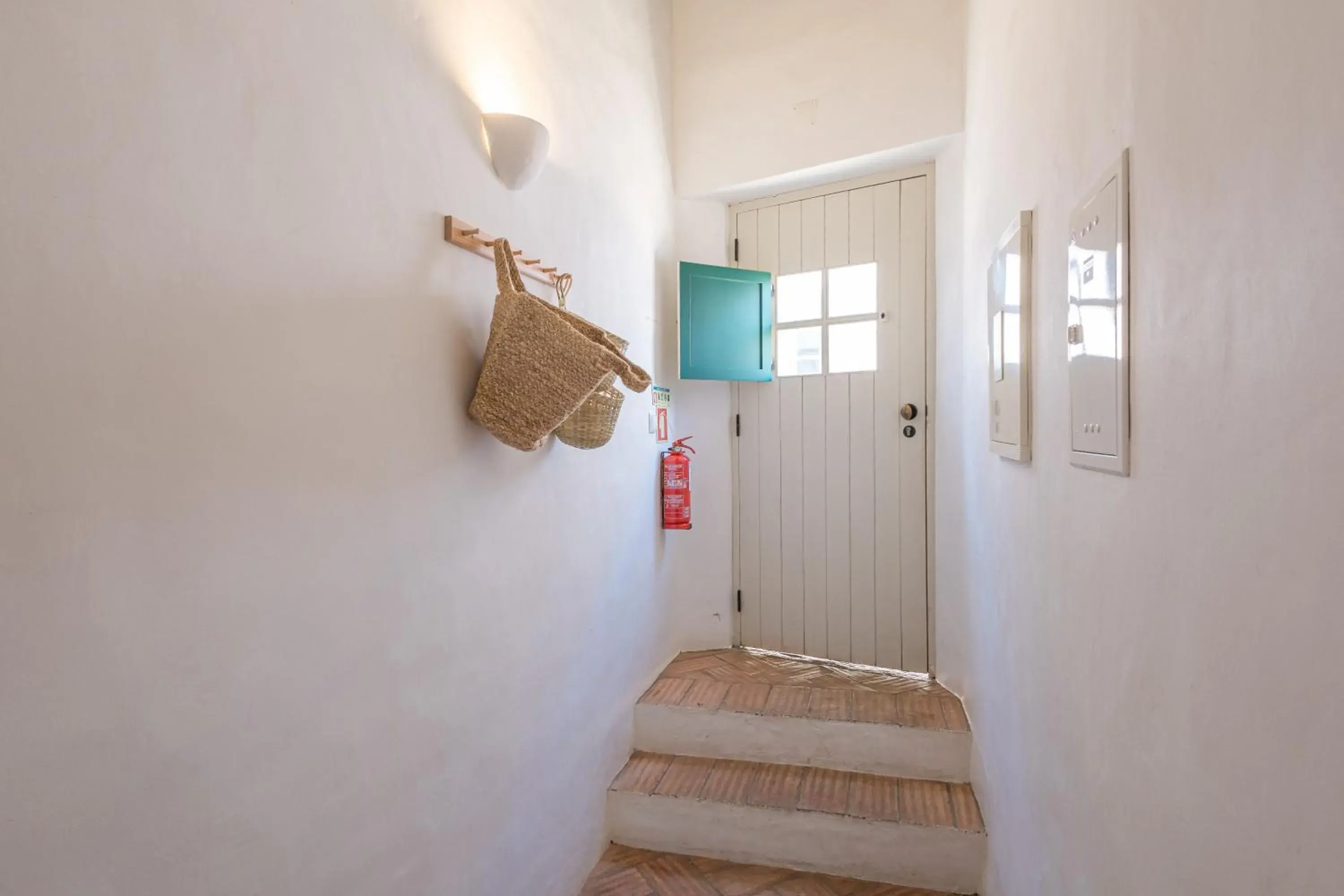 Facade/entrance in Aldeia da Pedralva by WOT Signature Facade/entrance in Aldeia da Pedralva by WOT Signature