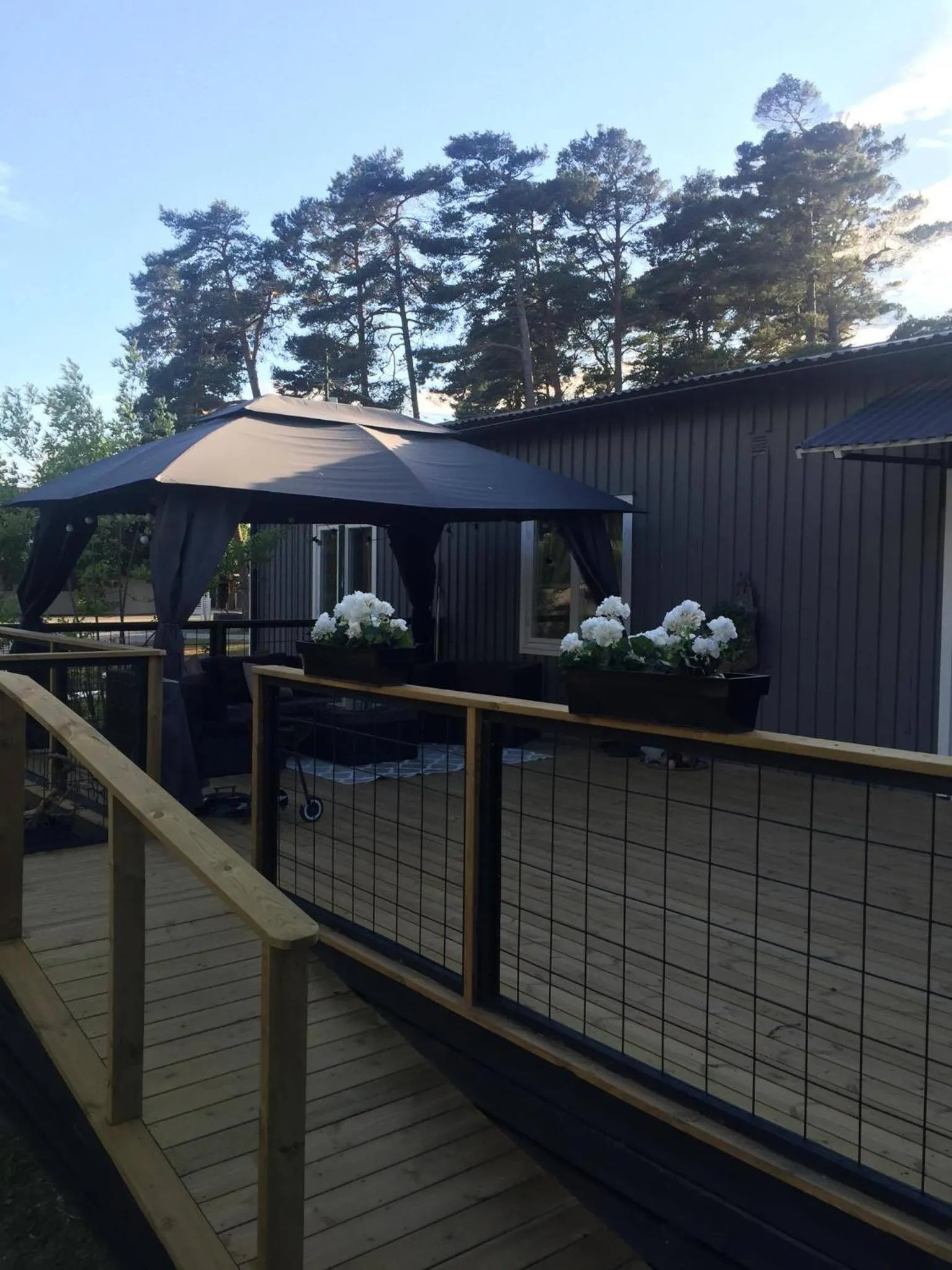 Balcony/Terrace in STF Hostel Lärbro/Grannen