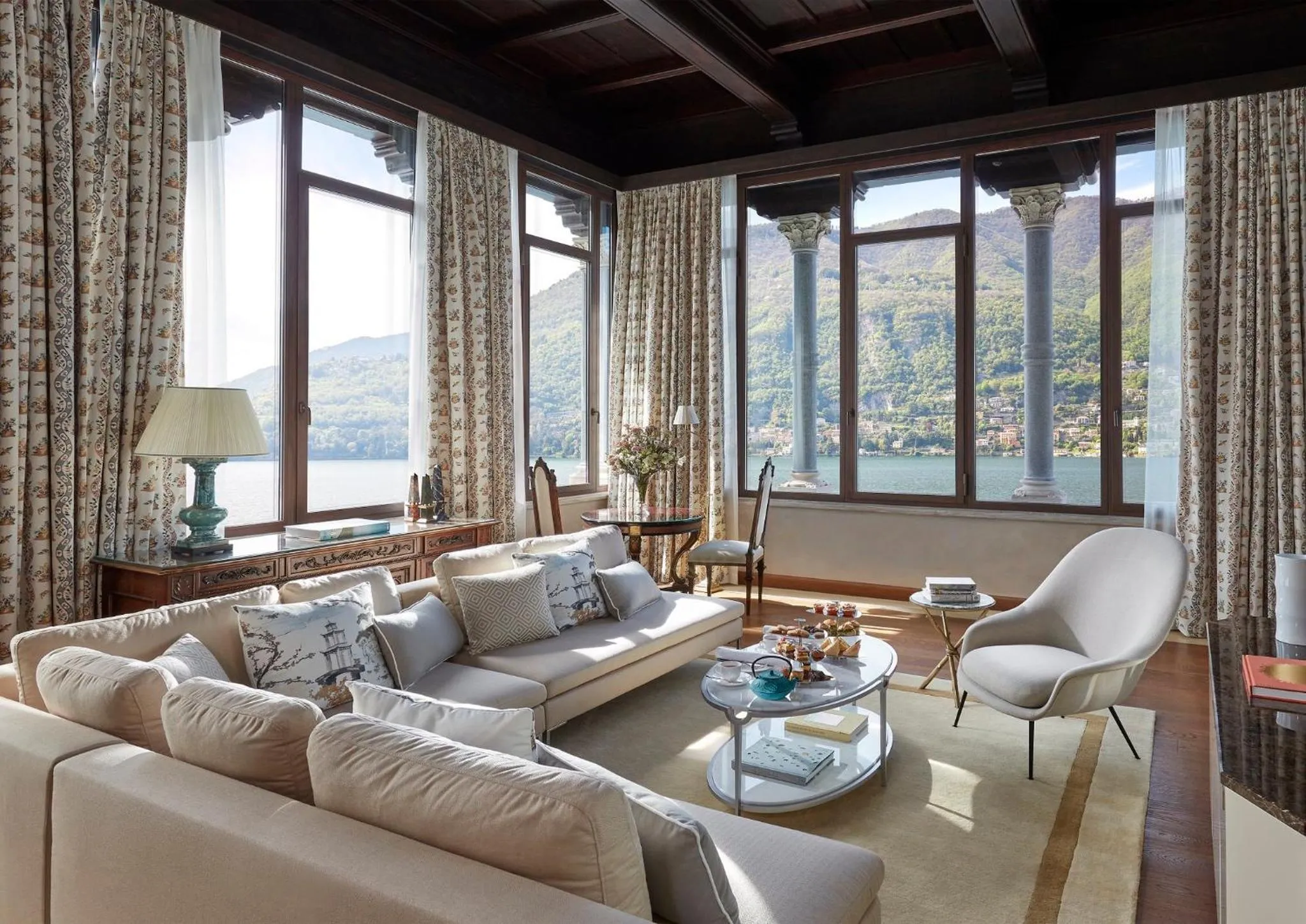 Living room in Mandarin Oriental, Lago di Como