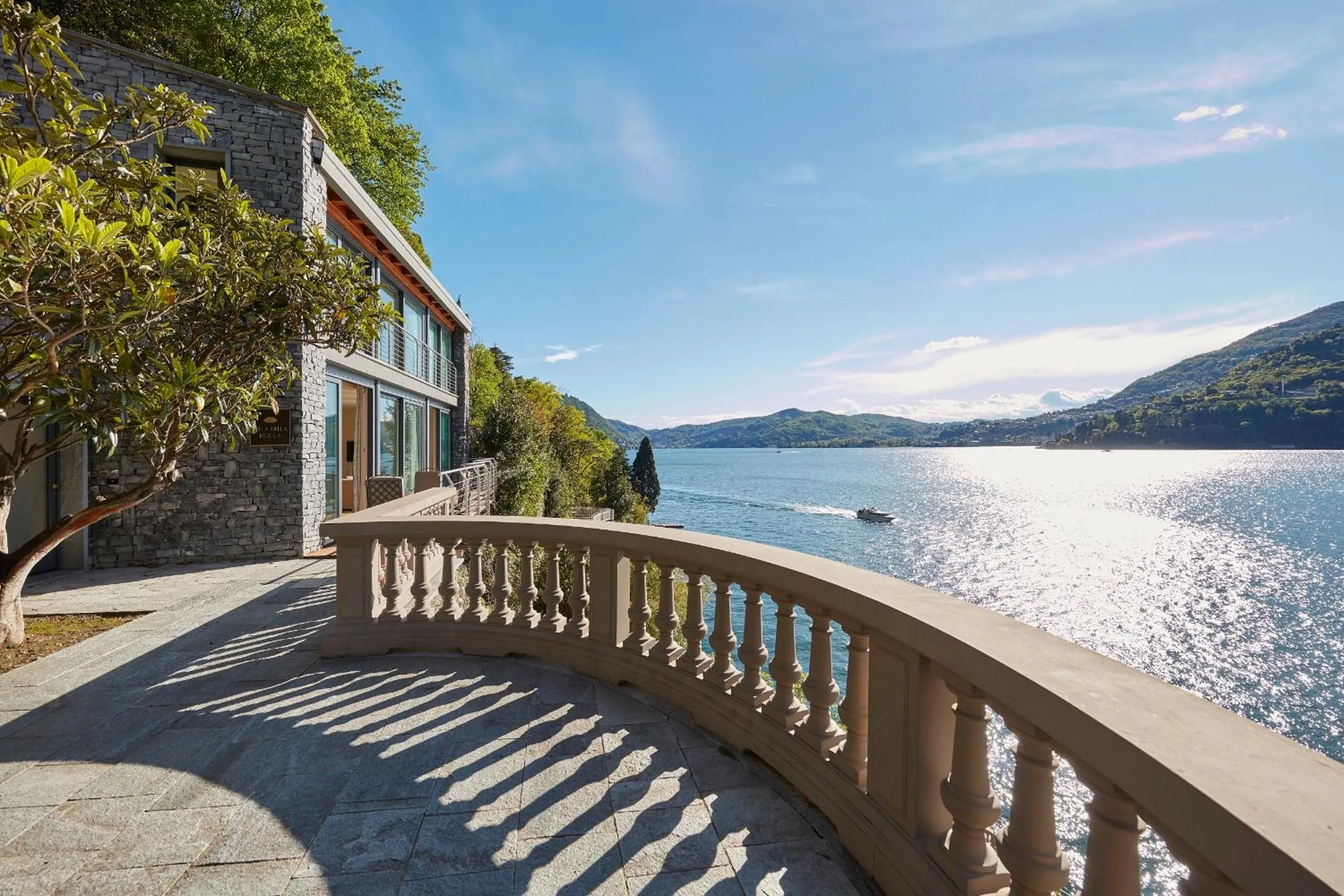 Property building in Mandarin Oriental, Lago di Como