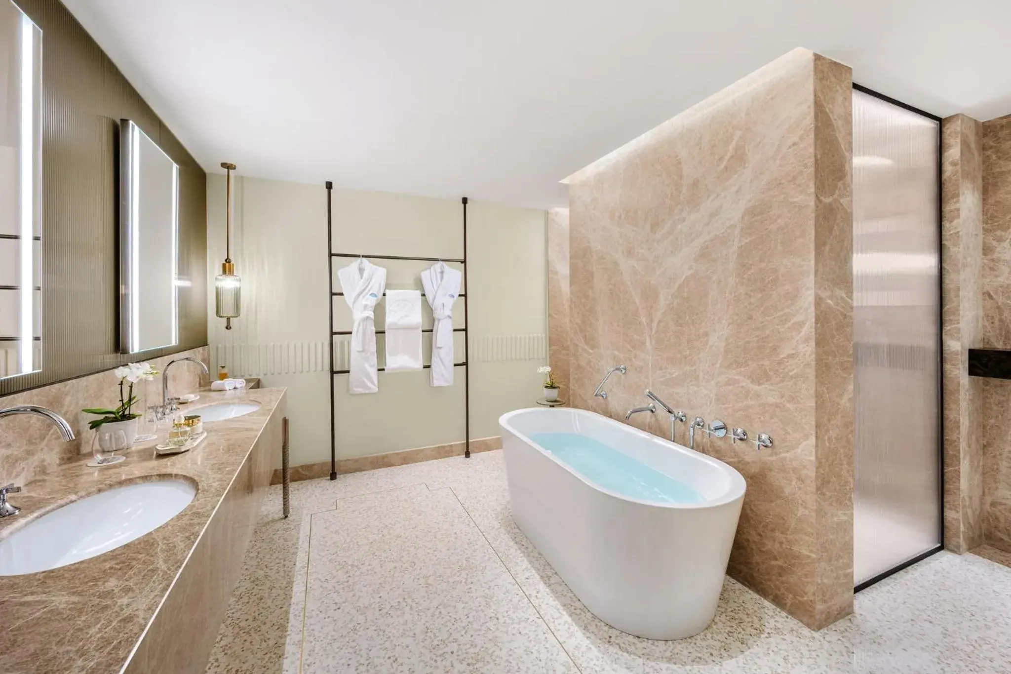 Bathroom in Mandarin Oriental, Lago di Como Bathroom in Mandarin Oriental, Lago di Como