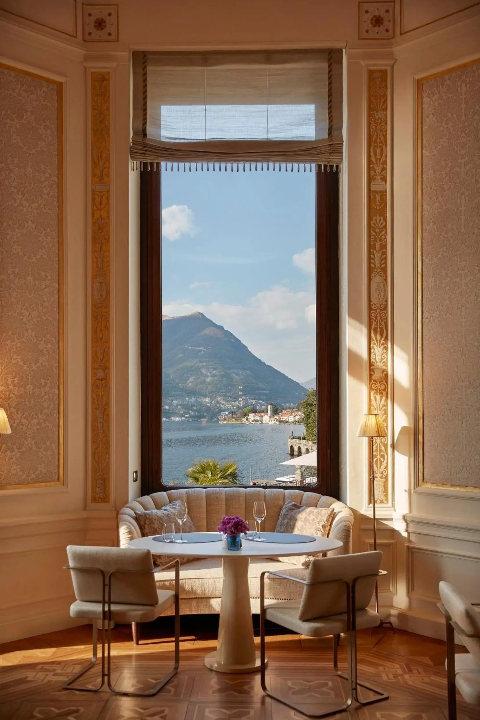 Lounge or bar in Mandarin Oriental, Lago di Como Lounge or bar in Mandarin Oriental, Lago di Como