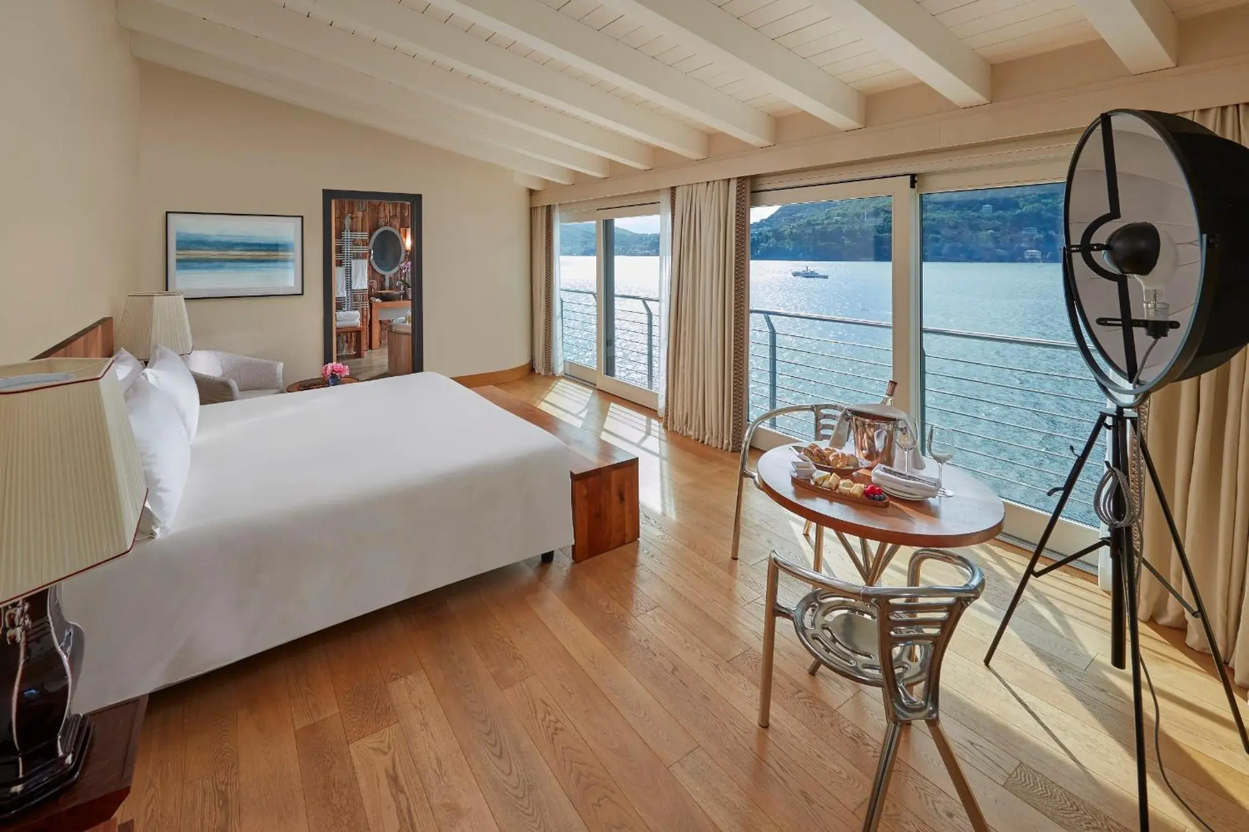 Other, Bed in Mandarin Oriental, Lago di Como Other, Bed in Mandarin Oriental, Lago di Como