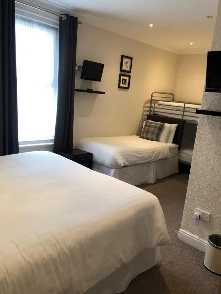 Deluxe Family Room in ParkRoyal Blackpool Deluxe Family Room in ParkRoyal Blackpool