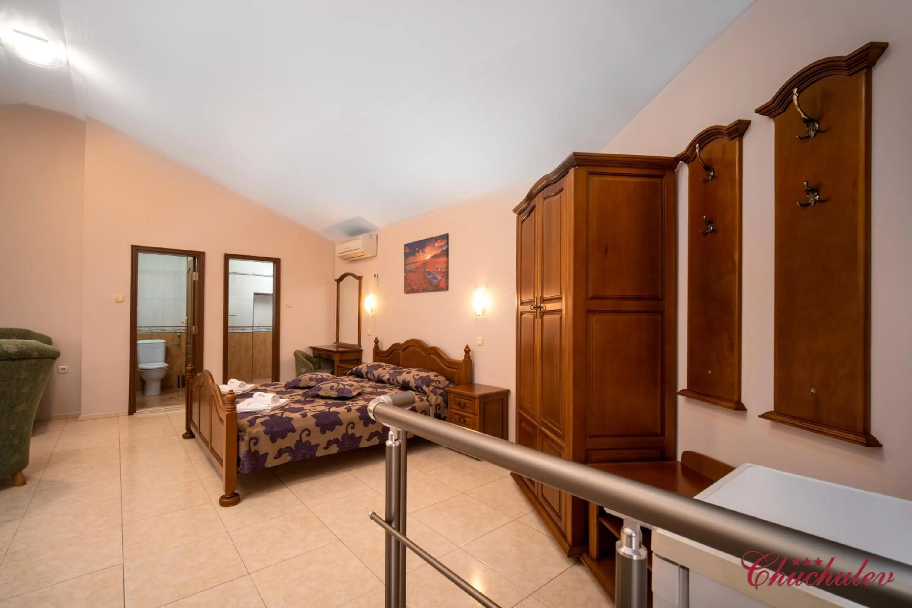 Bed in Hotel Chuchulev