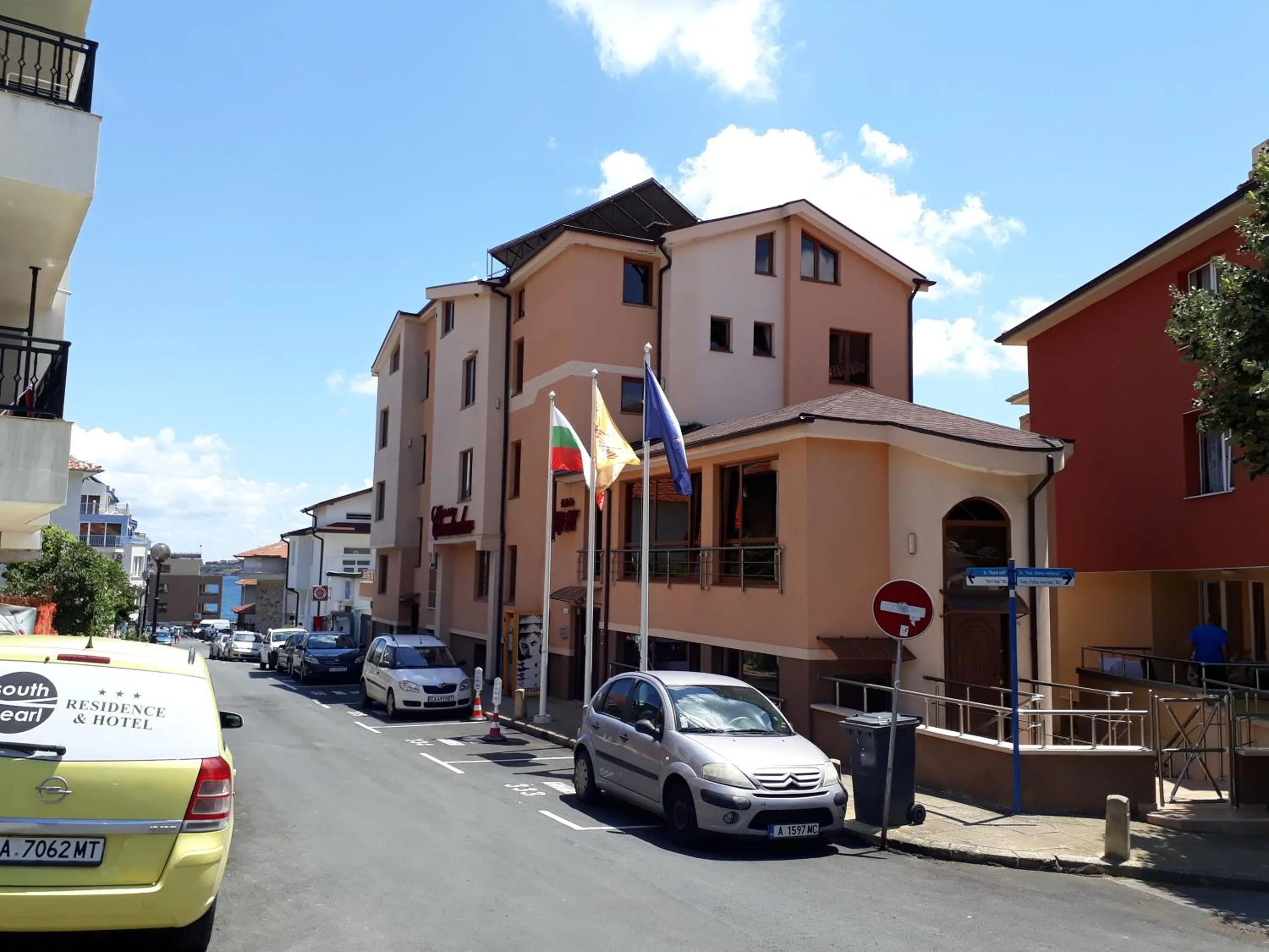 Facade/entrance in Hotel Chuchulev