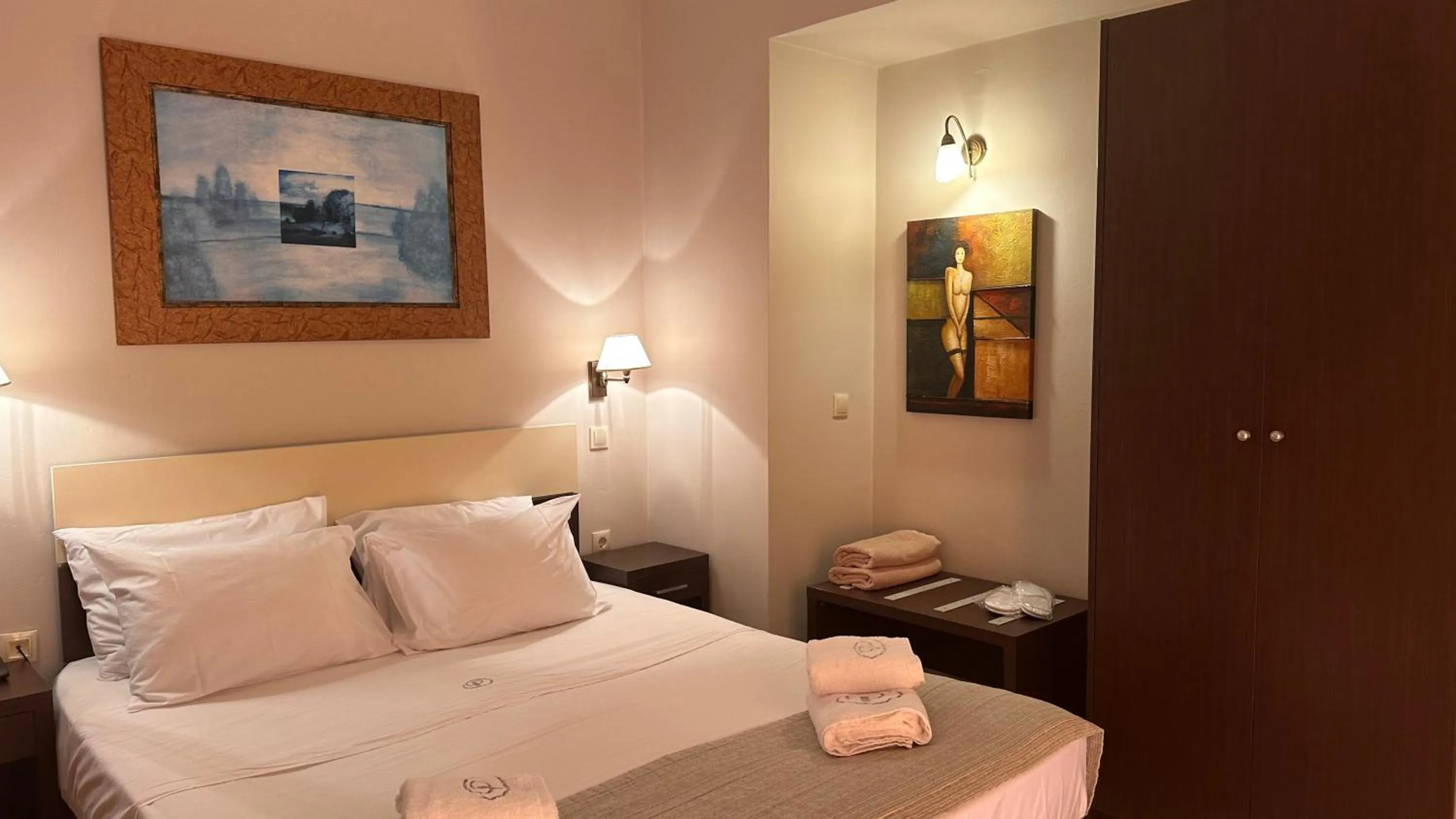 Photo of the whole room, Bed in Porto Planos Beach Hotel