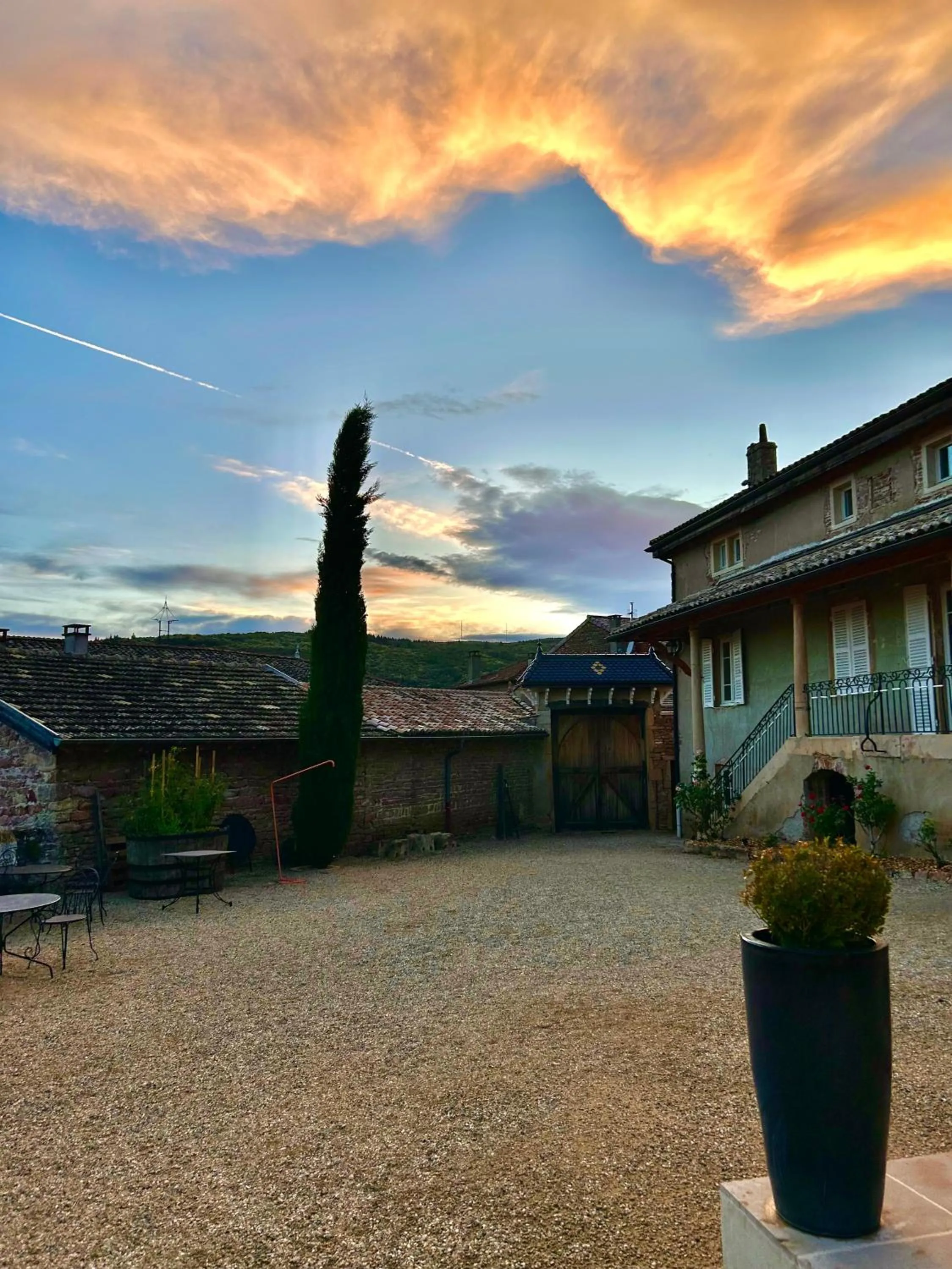 Property building in Chambres d'hôtes Vers la Croix