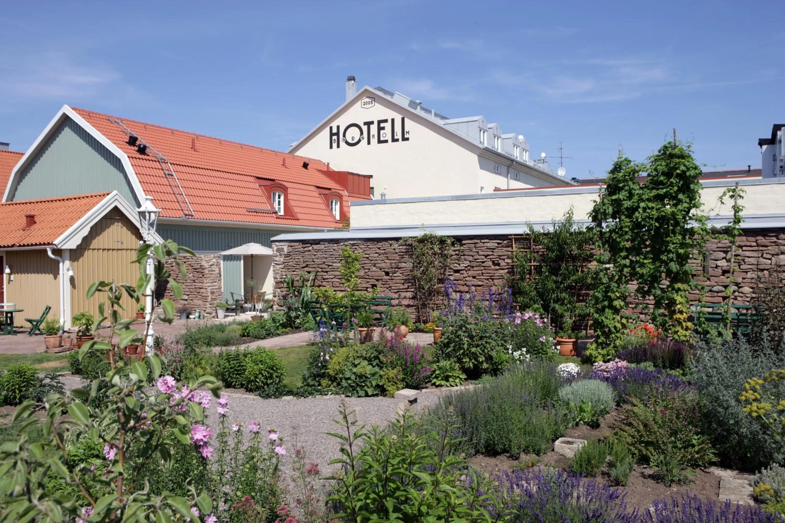Facade/entrance in Hotell Borgholm