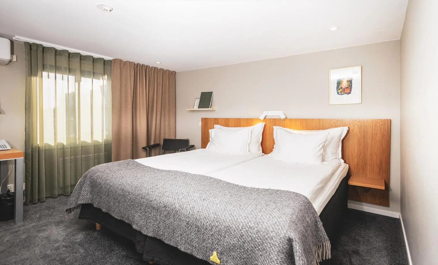 Bed in Hotell Borgholm