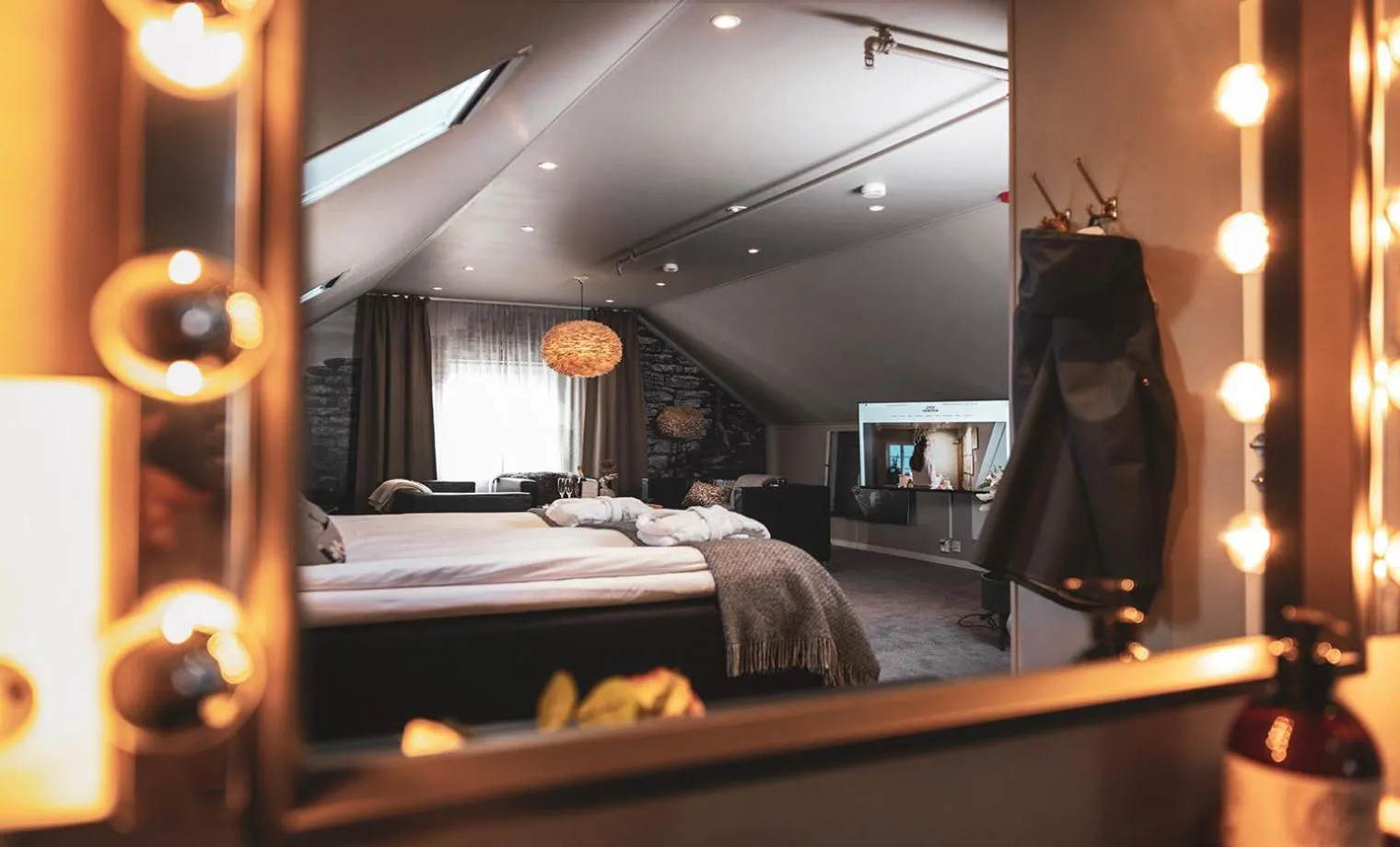 Bed in Hotell Borgholm