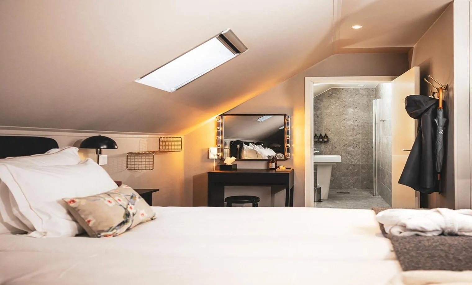 Bed in Hotell Borgholm
