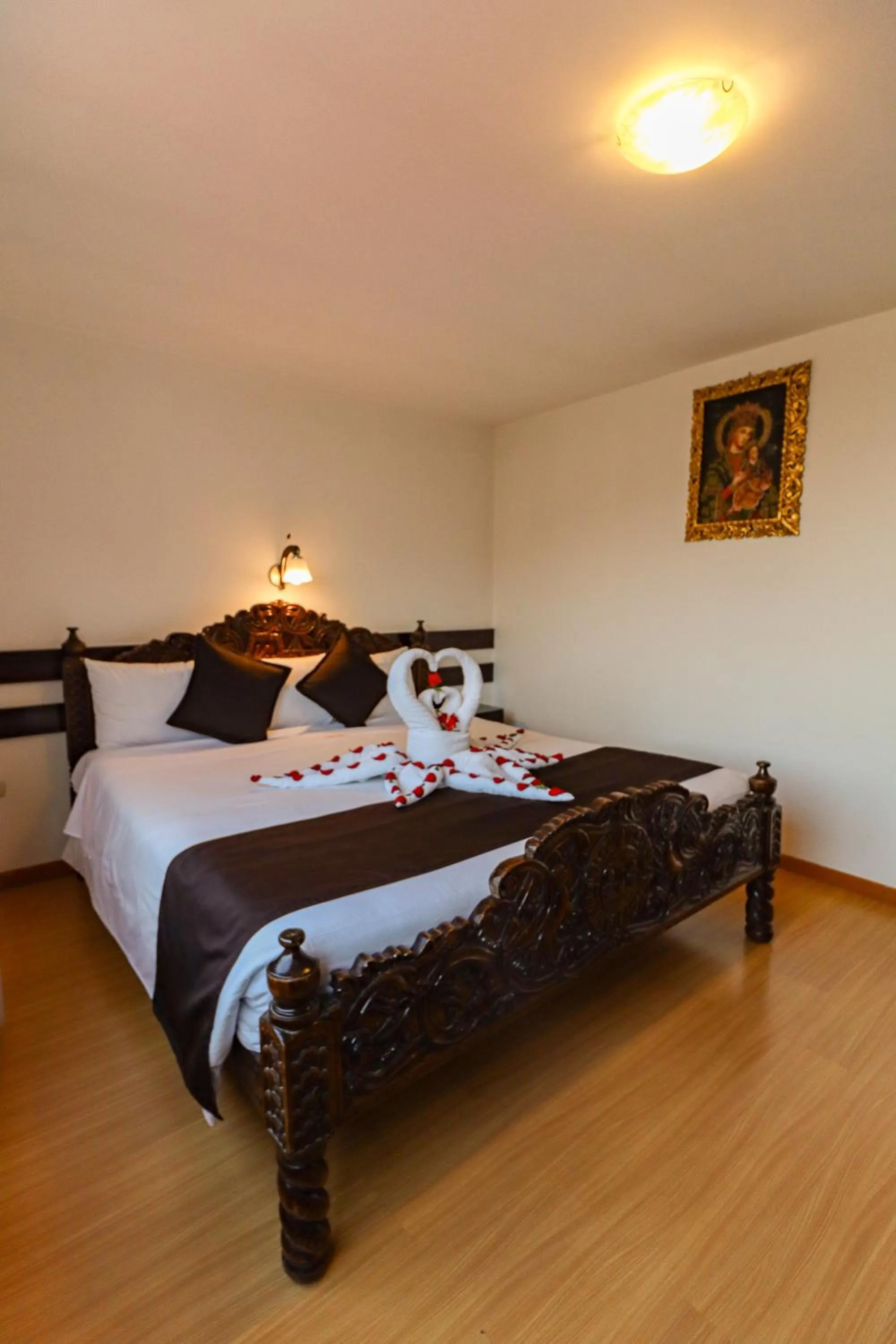 Bed in Hotel Kapac Inn-San Blas