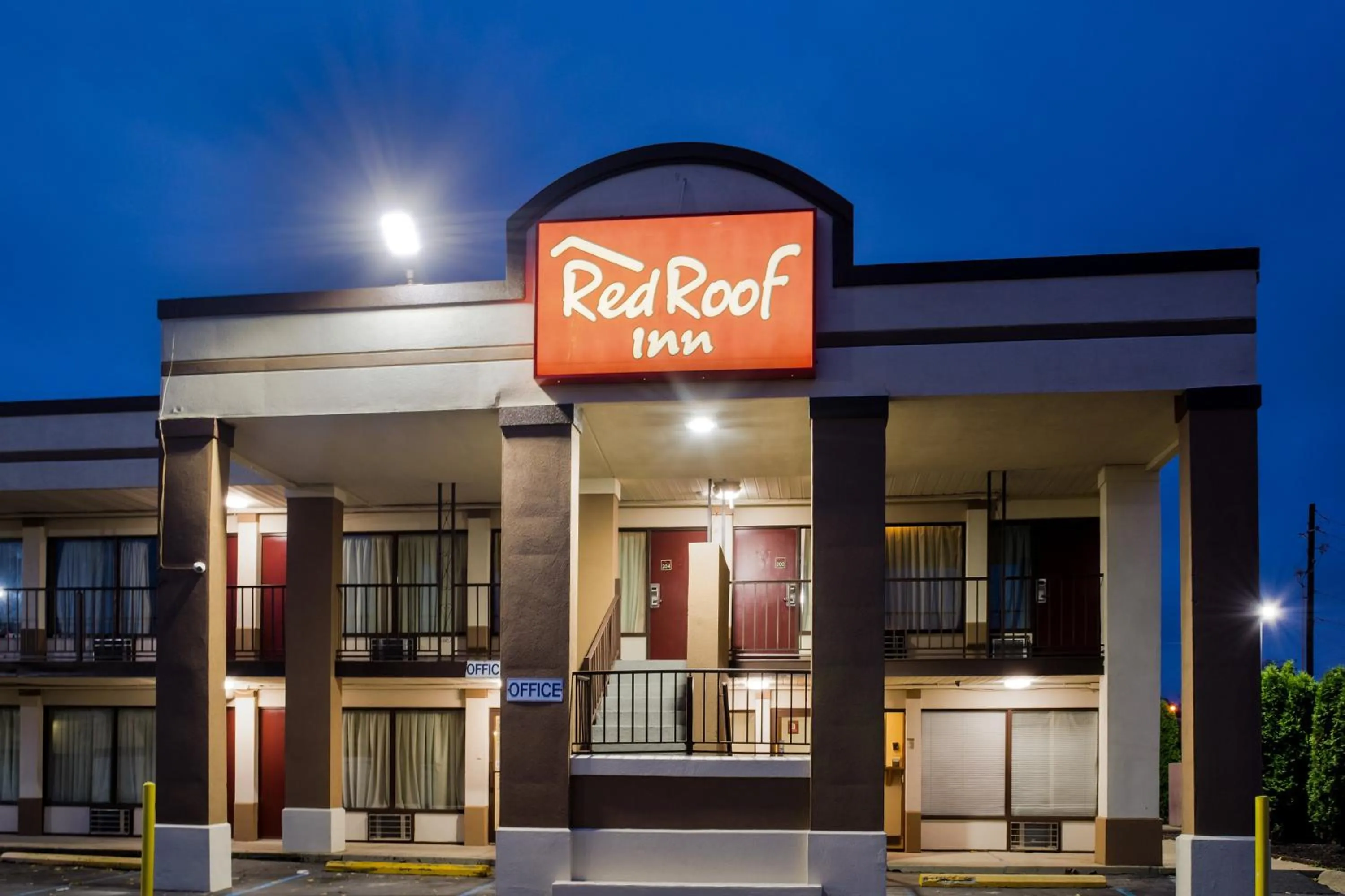 Property building in Red Roof Inn Indianapolis East