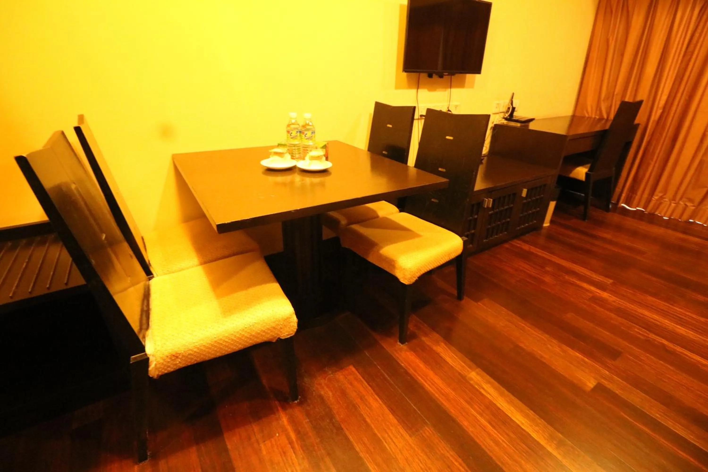 Raintree Resort Suites