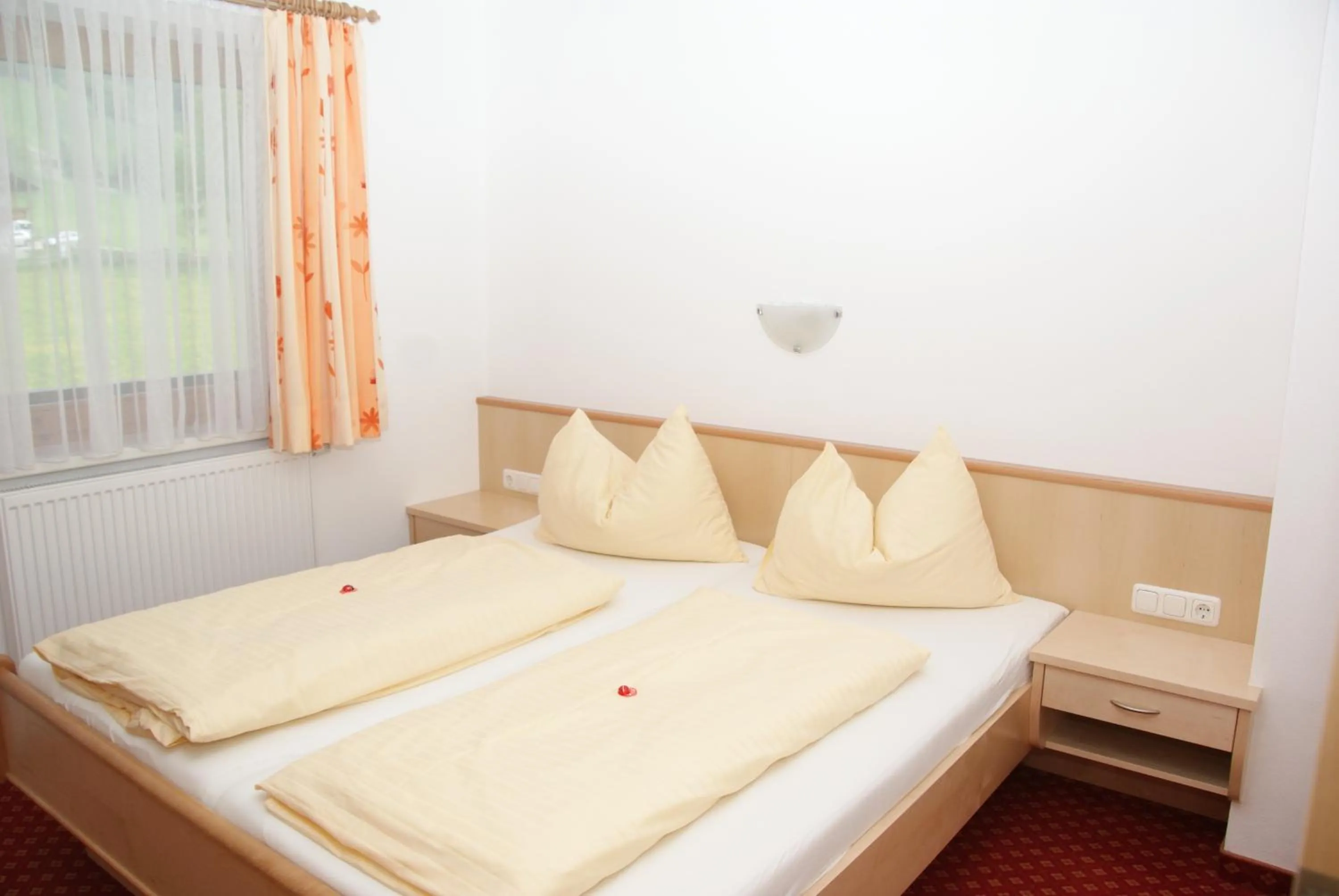 Photo of the whole room, Bed in Landhaus Rauch