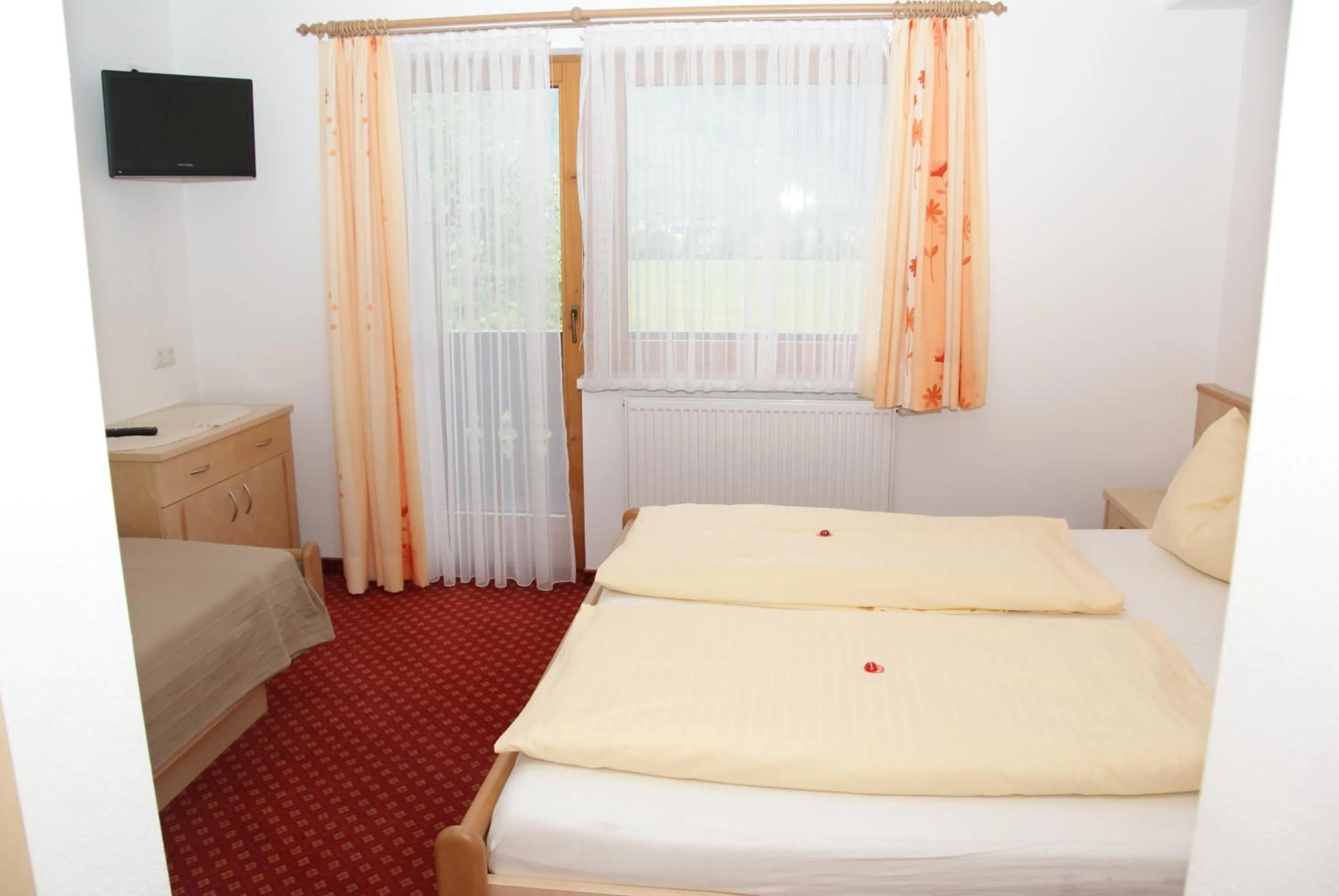 Photo of the whole room, Bed in Landhaus Rauch