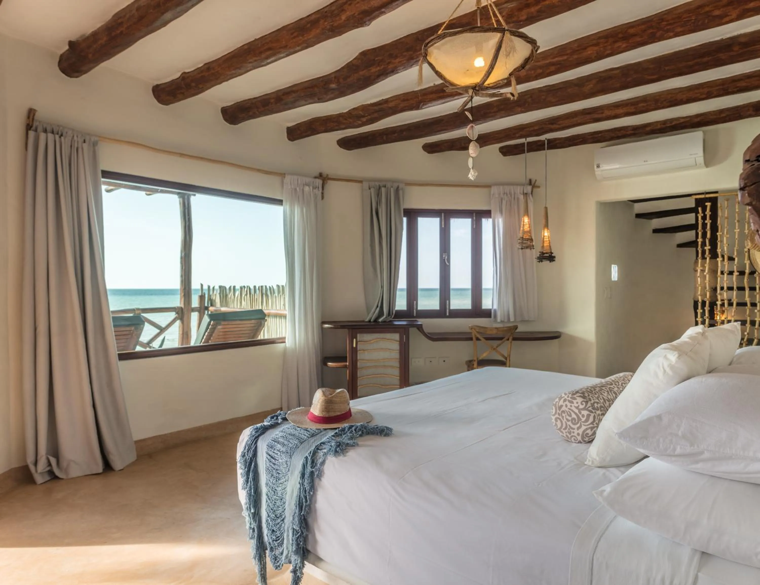 Photo of the whole room, Bed in Hotel Villas Flamingos