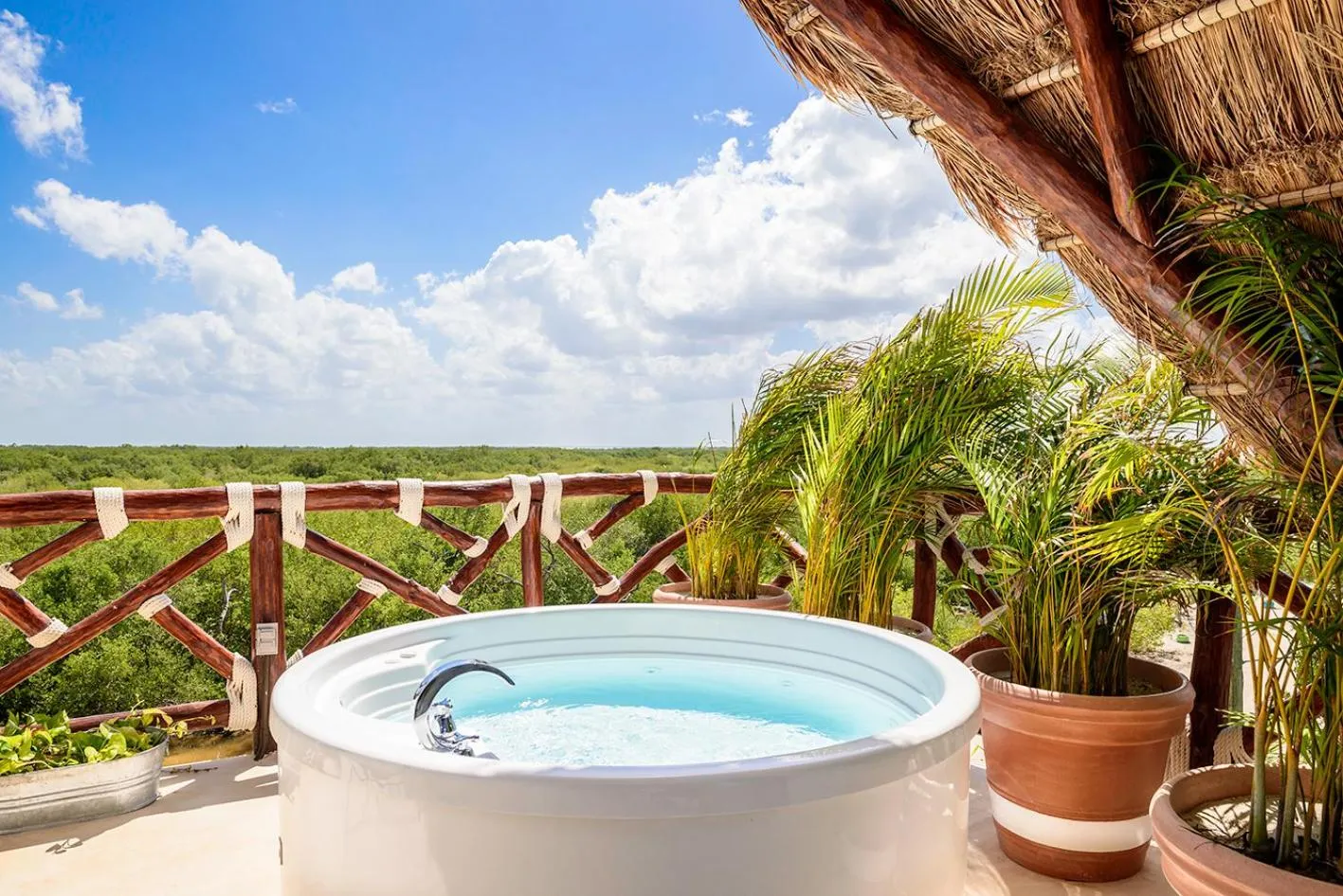 Hot Tub in Hotel Villas Flamingos