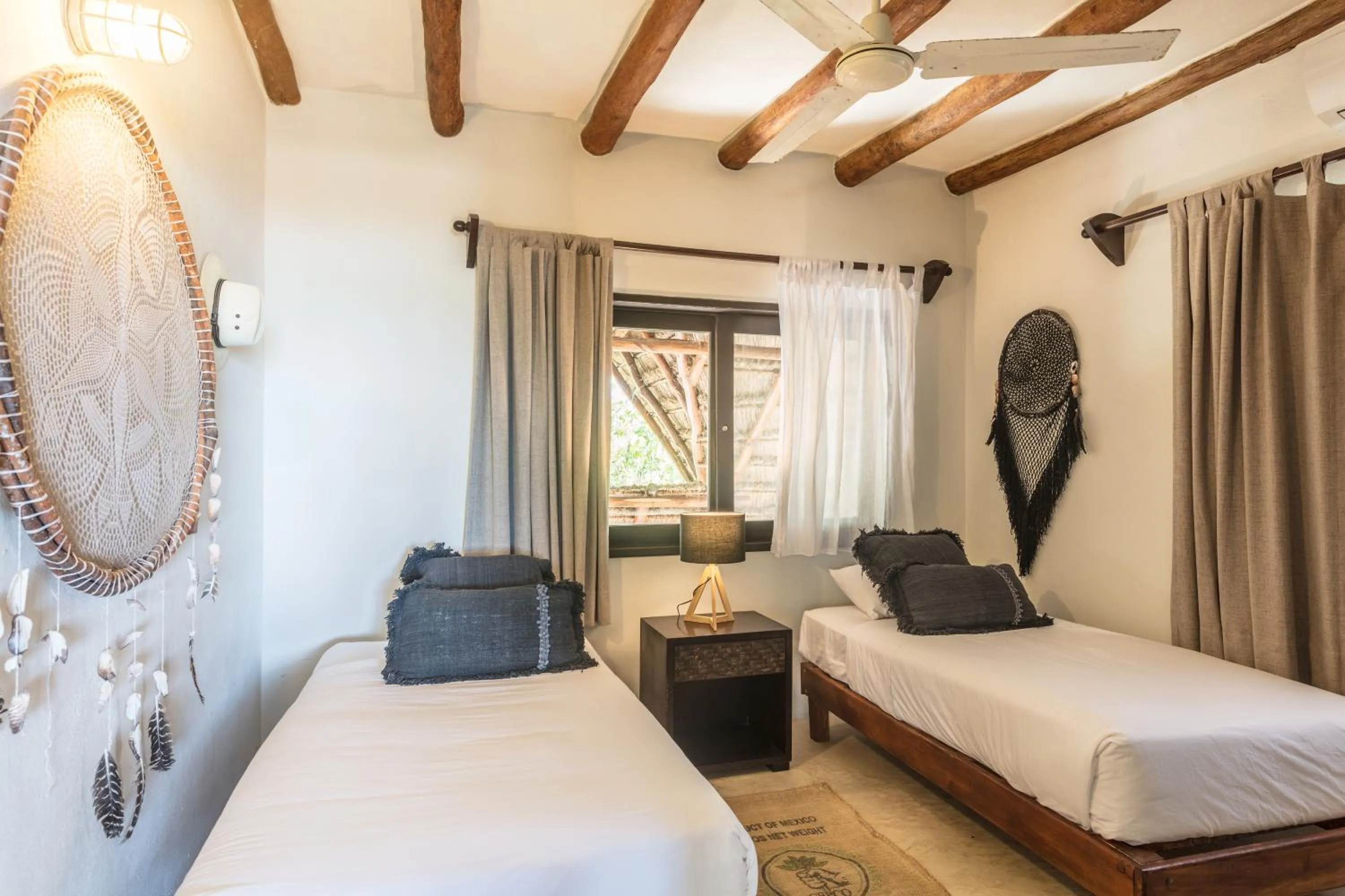 Bed in Hotel Villas Flamingos