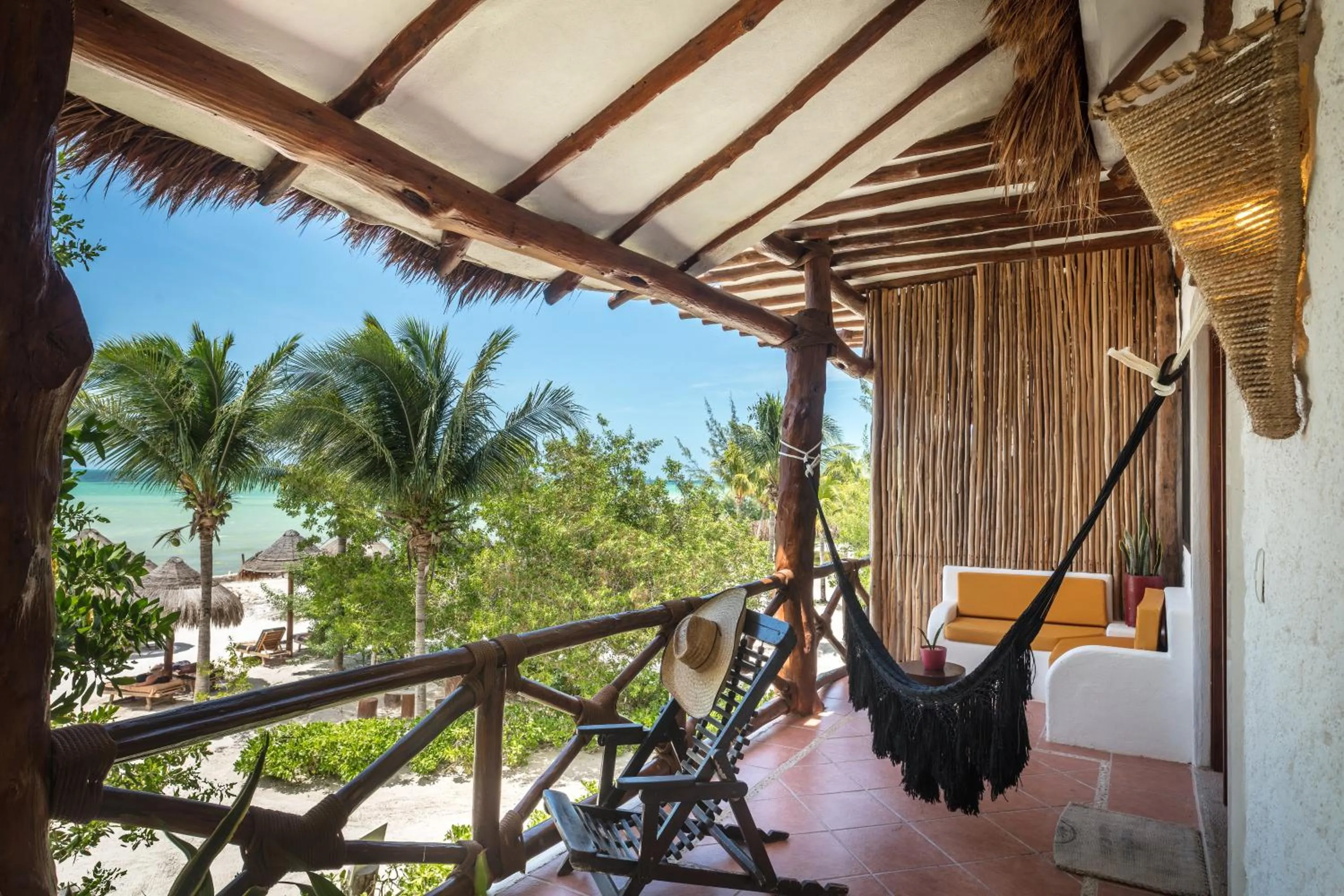 Property building in Hotel Villas Flamingos