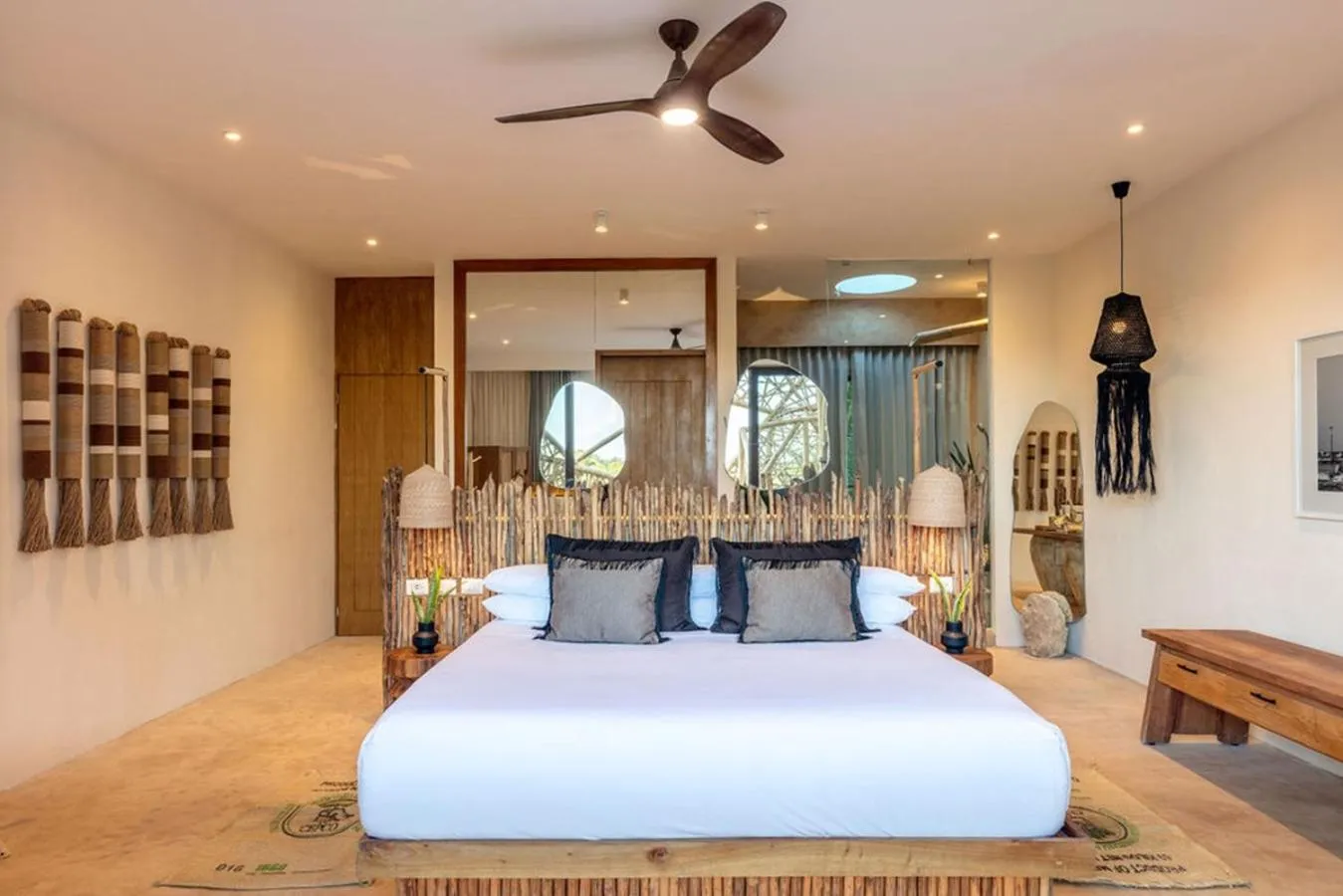 Bed in Hotel Villas Flamingos