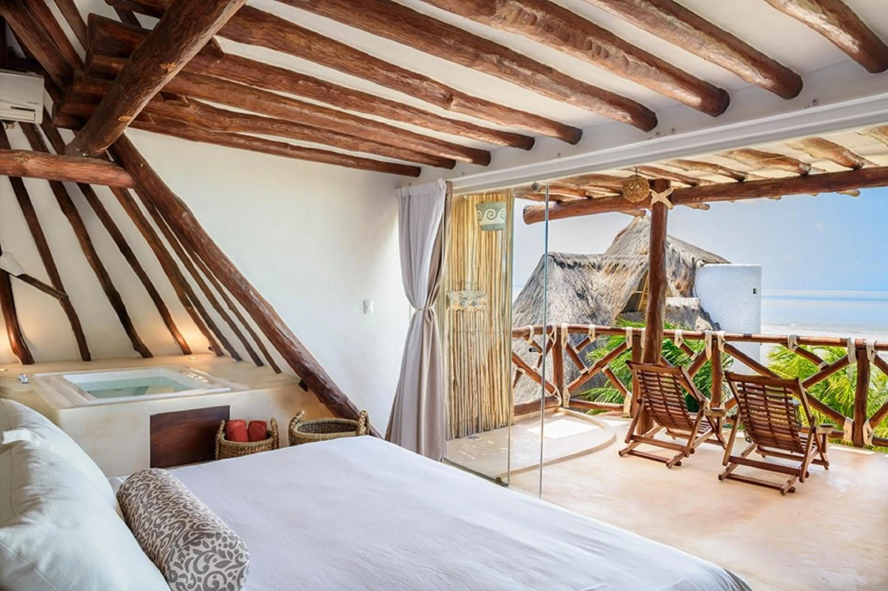 Balcony/Terrace, Bed in Hotel Villas Flamingos