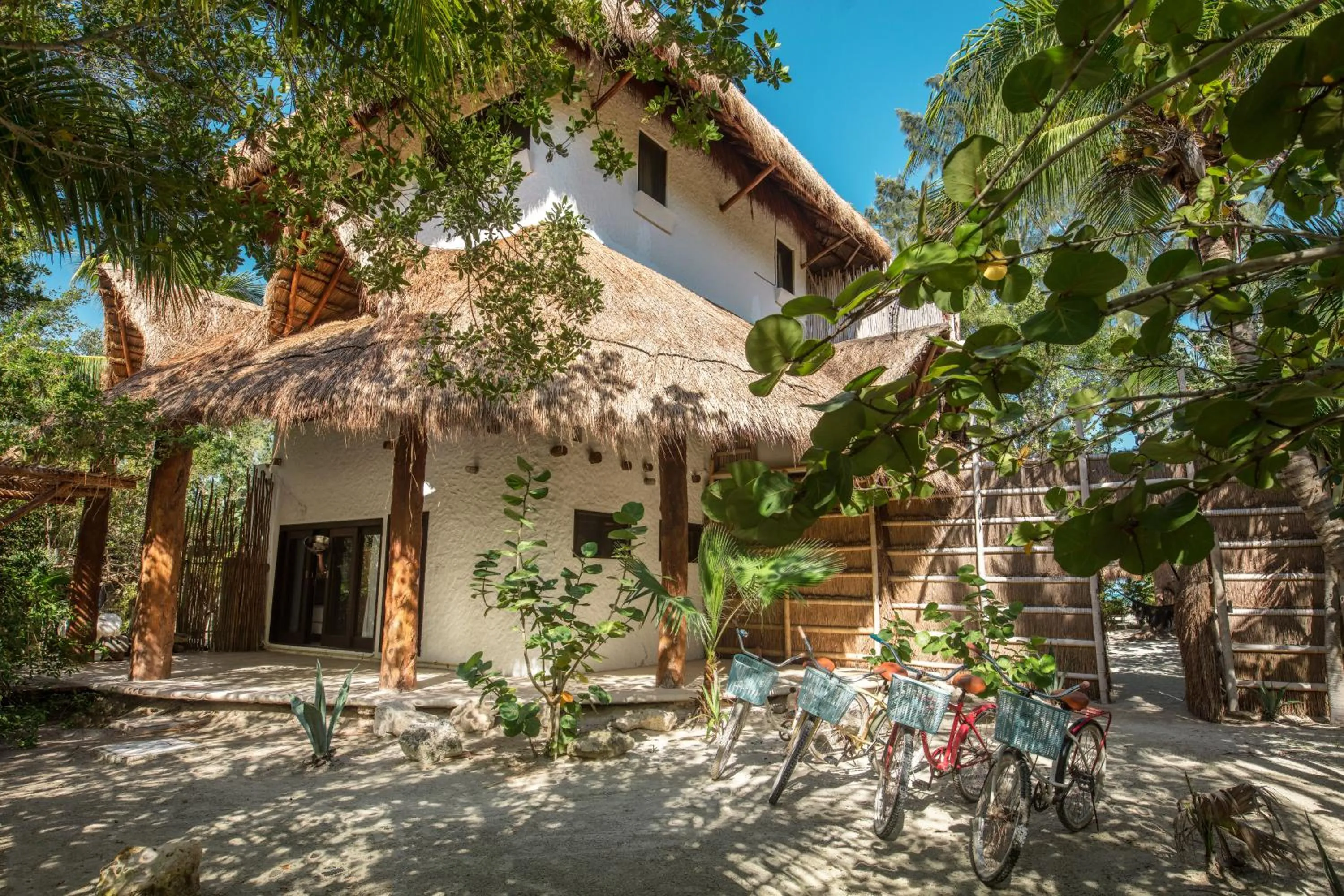 Property building in Hotel Villas Flamingos