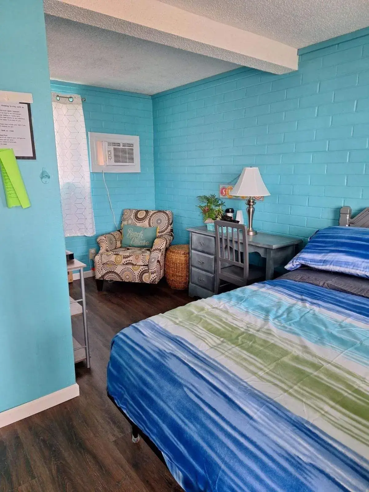 Standard Double Room in Lake Point Motel Standard Double Room in Lake Point Motel