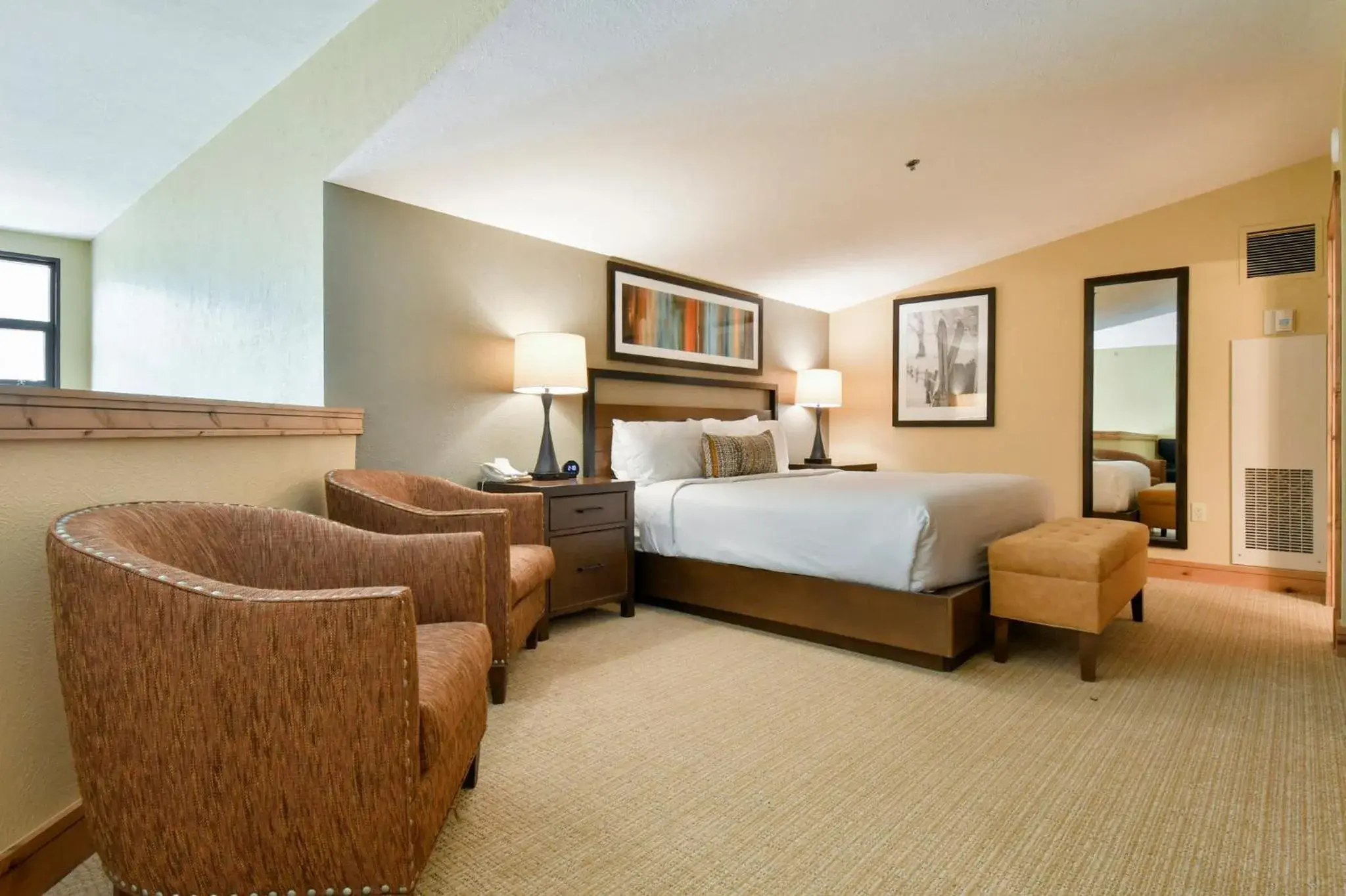 Photo of the whole room, Bed in Grand Summit Lodge Park City - Canyons Village