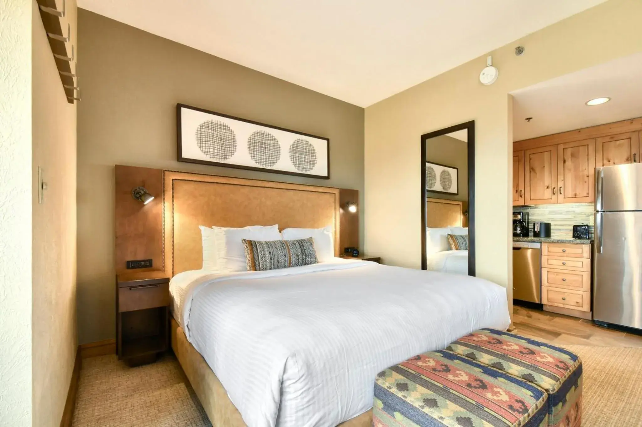 Photo of the whole room, Bed in Grand Summit Lodge Park City - Canyons Village