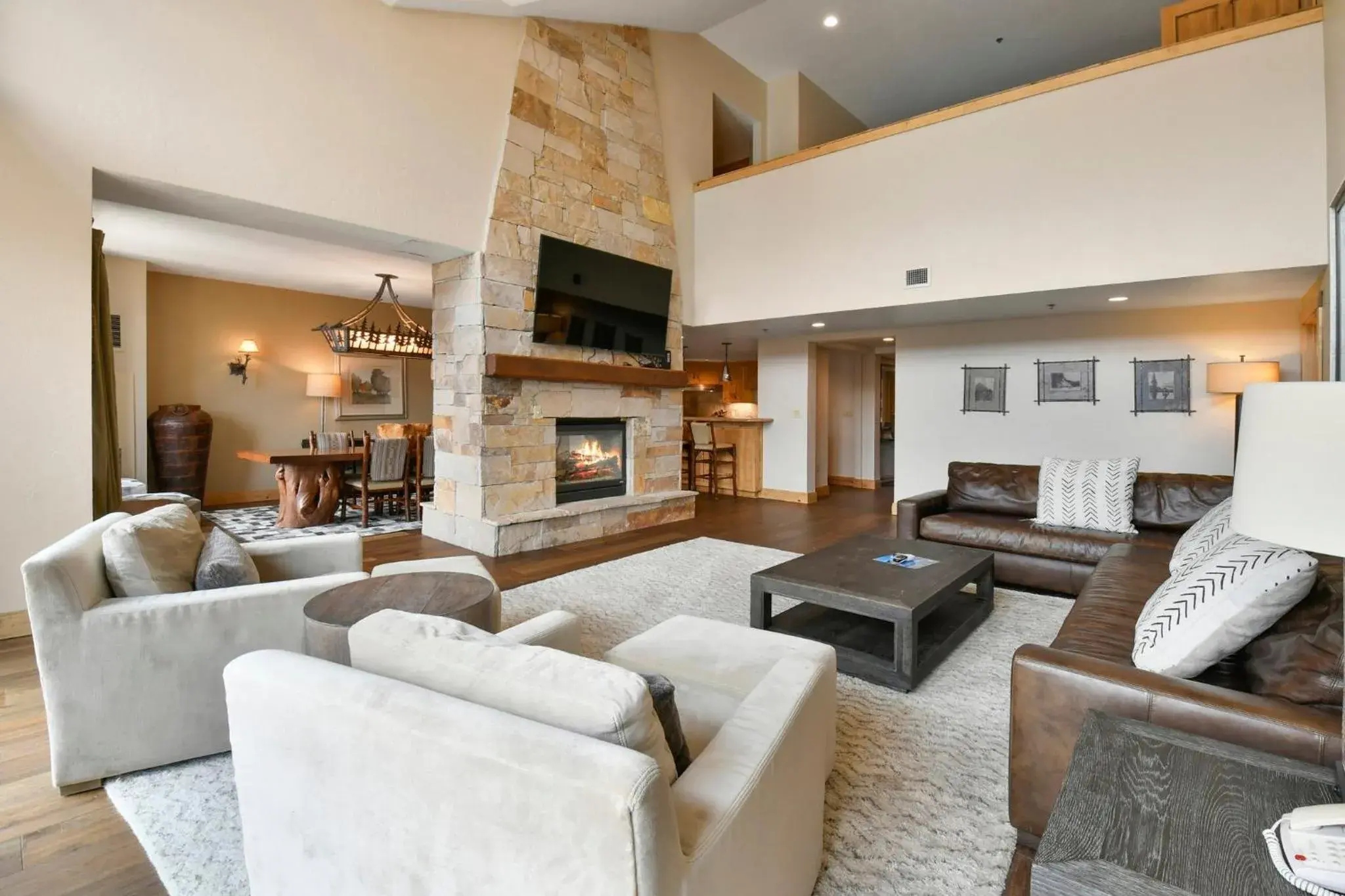 Living room, Lounge/Bar in Grand Summit Lodge Park City - Canyons Village