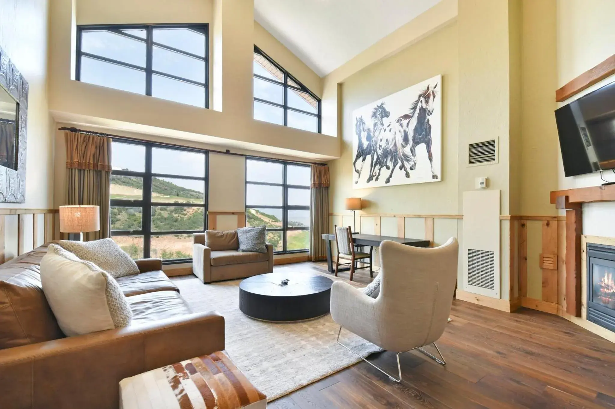 Living room, Seating Area in Grand Summit Lodge Park City - Canyons Village