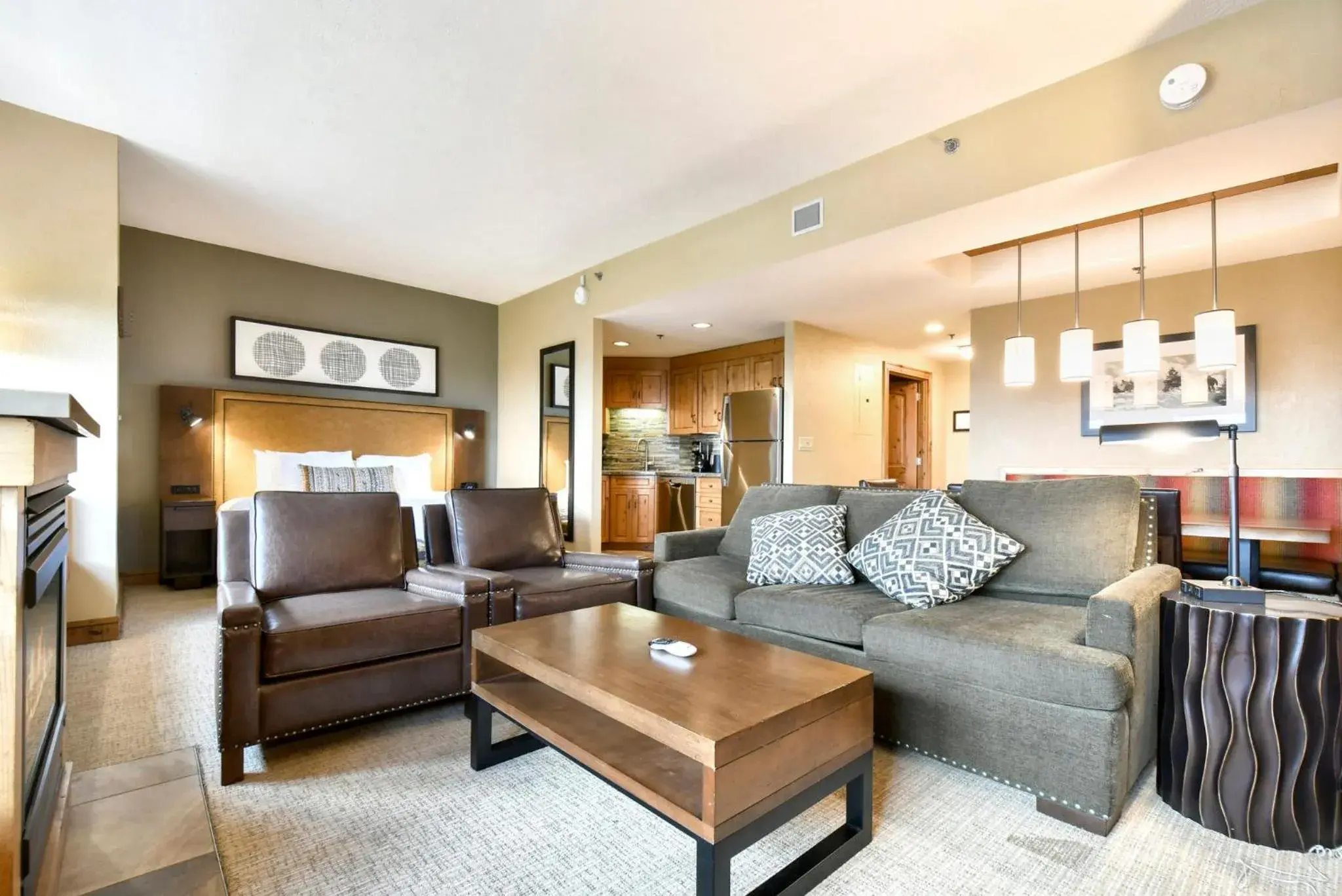 Living room, Seating Area in Grand Summit Lodge Park City - Canyons Village