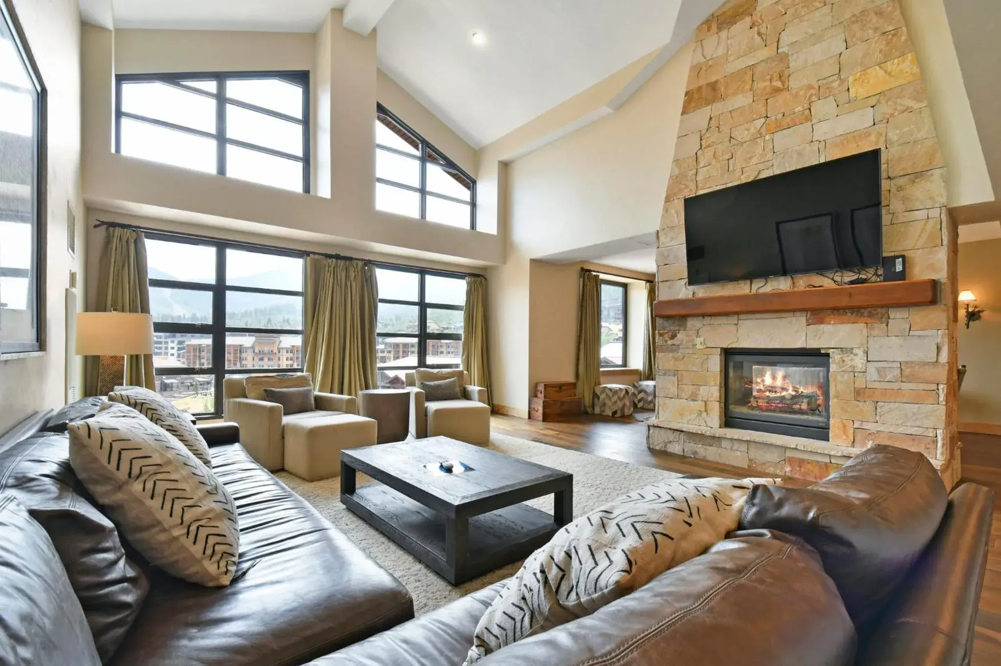 Living room, Seating Area in Grand Summit Lodge Park City - Canyons Village