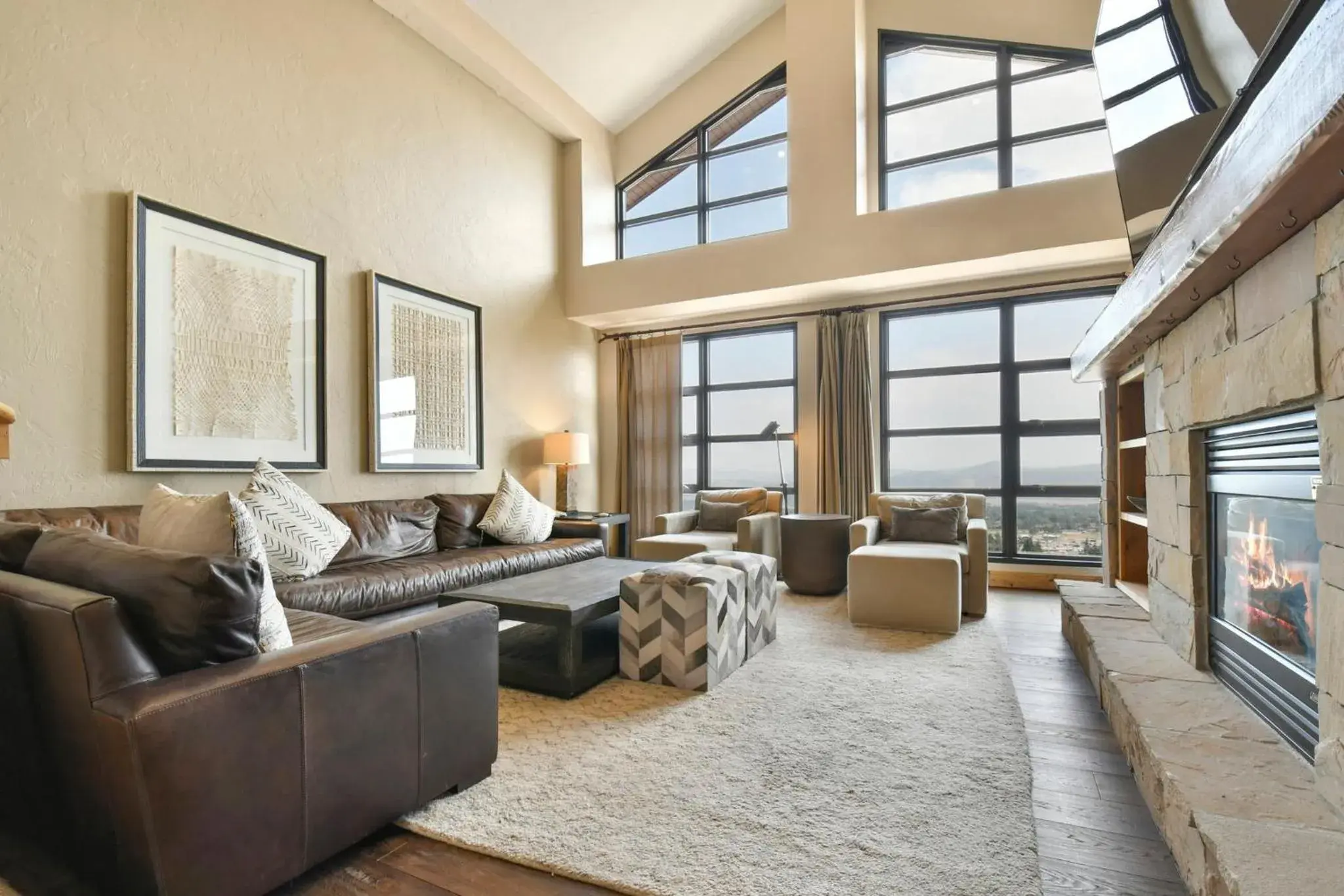 Living room, Seating Area in Grand Summit Lodge Park City - Canyons Village