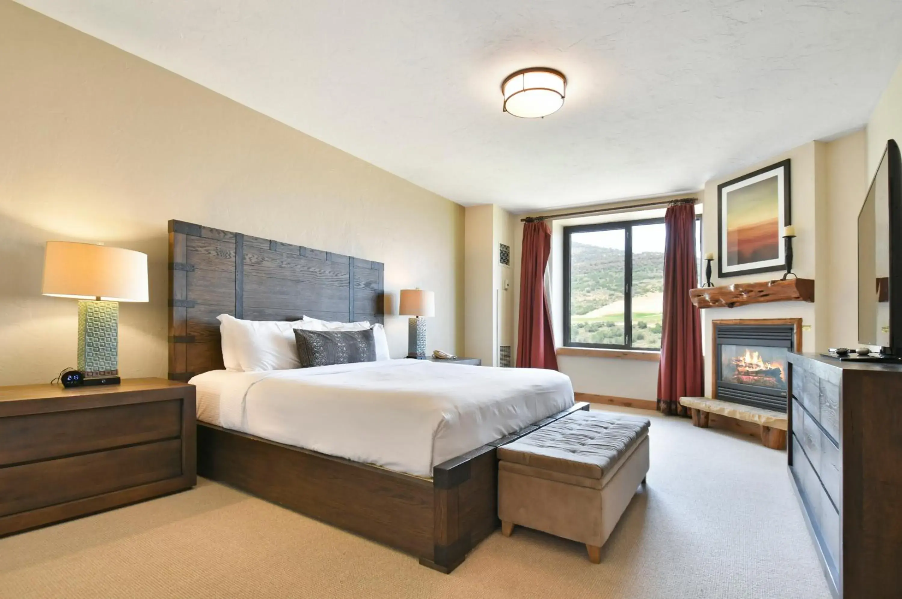 Bed in Grand Summit Lodge Park City - Canyons Village