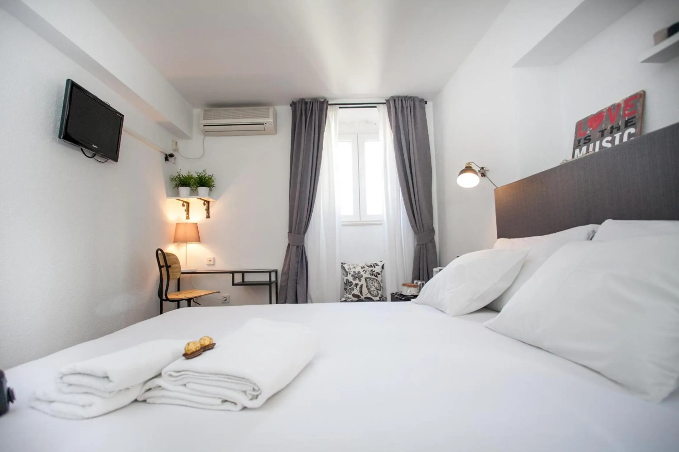 Bedroom, Bed in Villa Ivanka