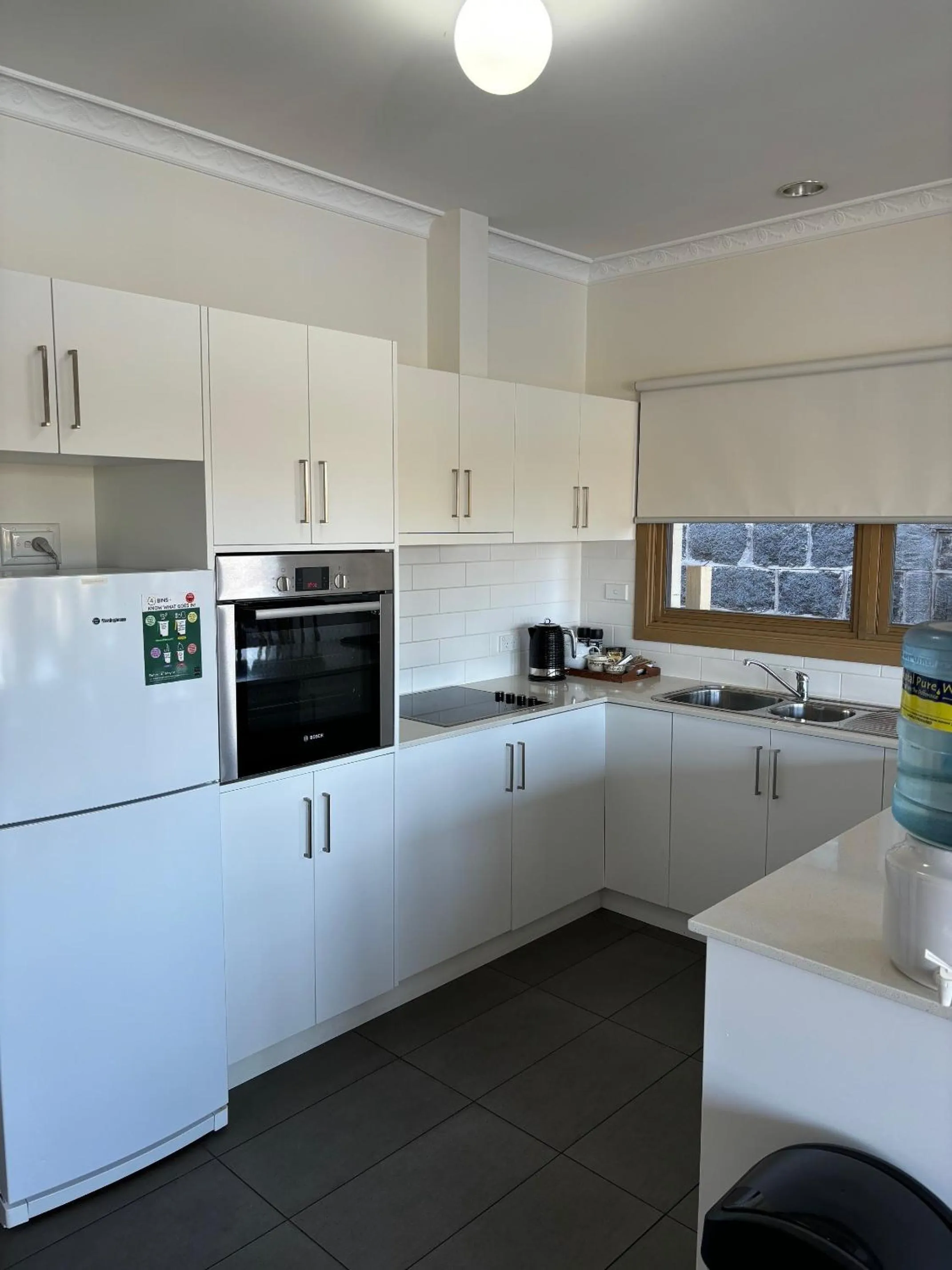 kitchen in Seacombe House Motor Inn Port Fairy