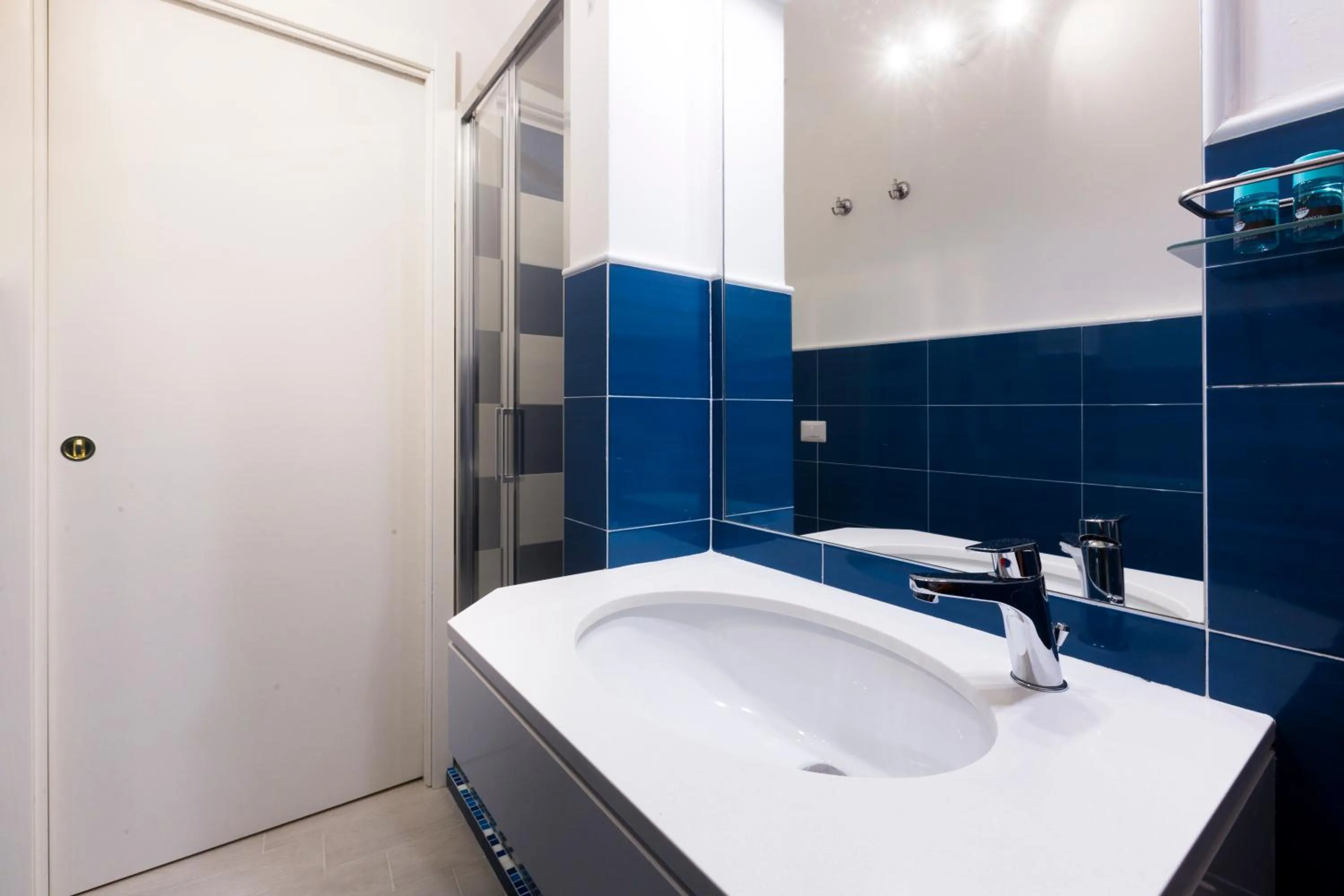 Bathroom in Holiday Sorrento Center