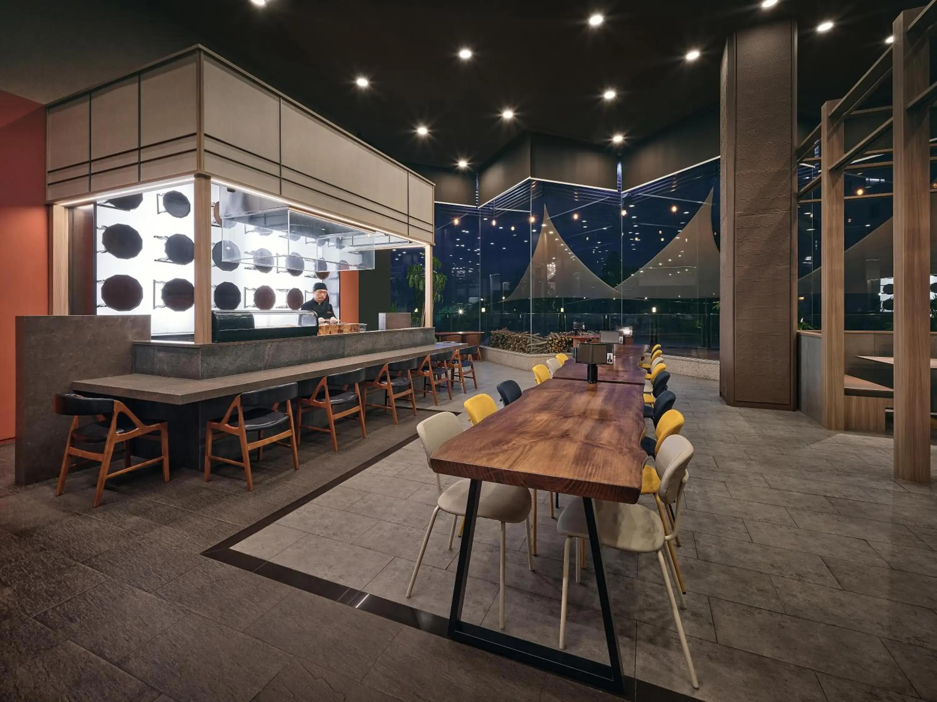 Restaurant/places to eat in Kolon Hotel Restaurant/places to eat in Kolon Hotel